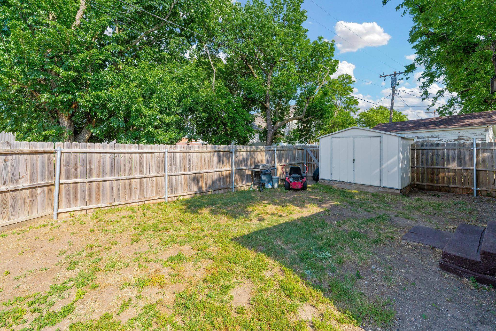 116 N B Wellington KS 67152