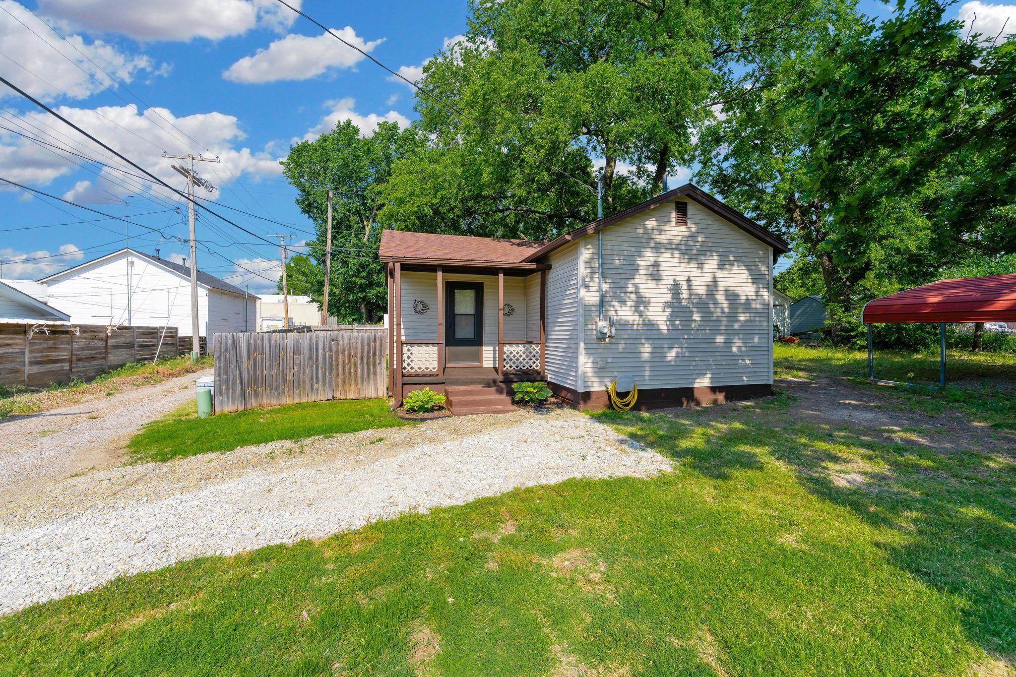 116 N B Wellington KS 67152