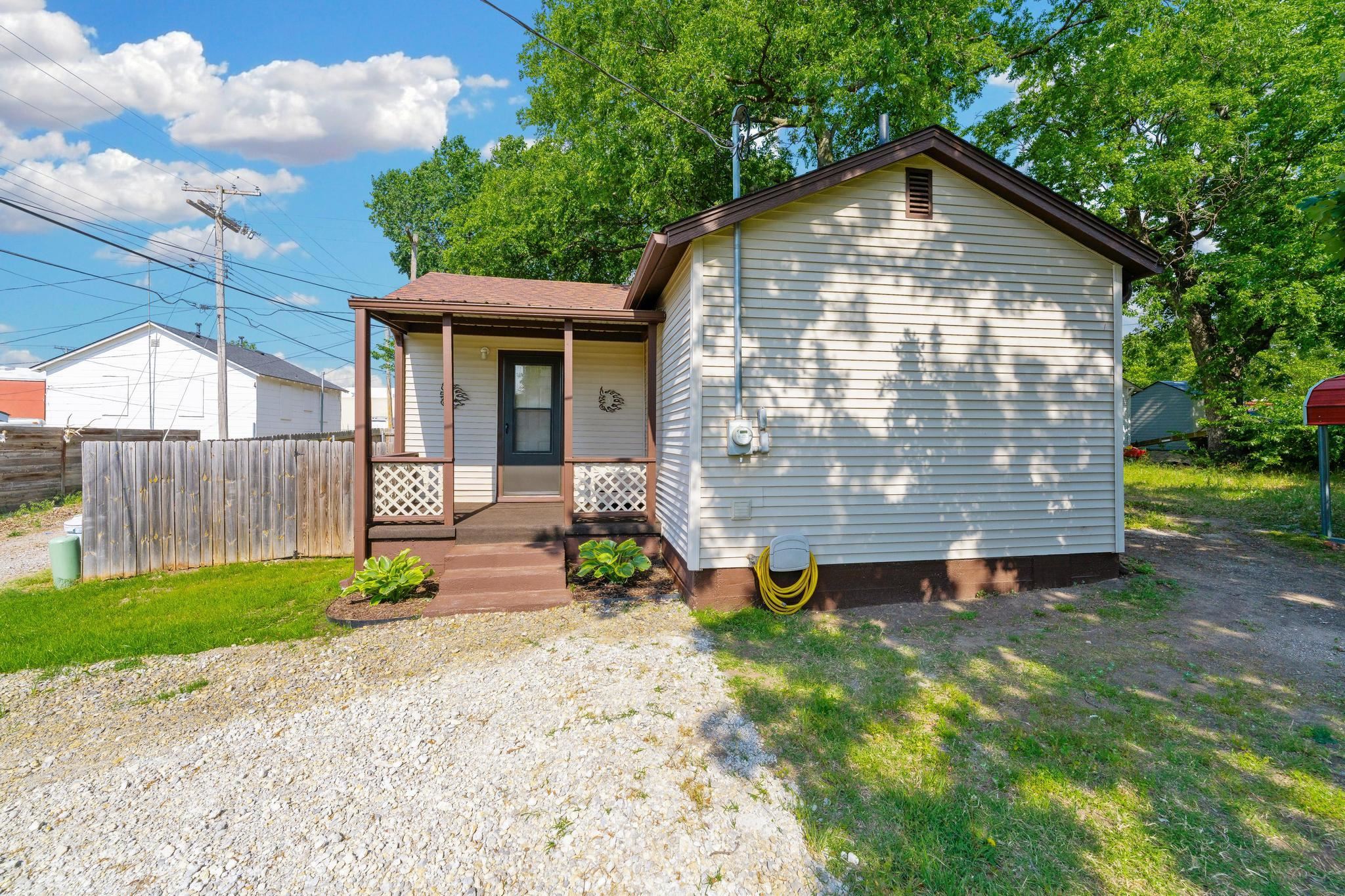 116 N B Wellington KS 67152