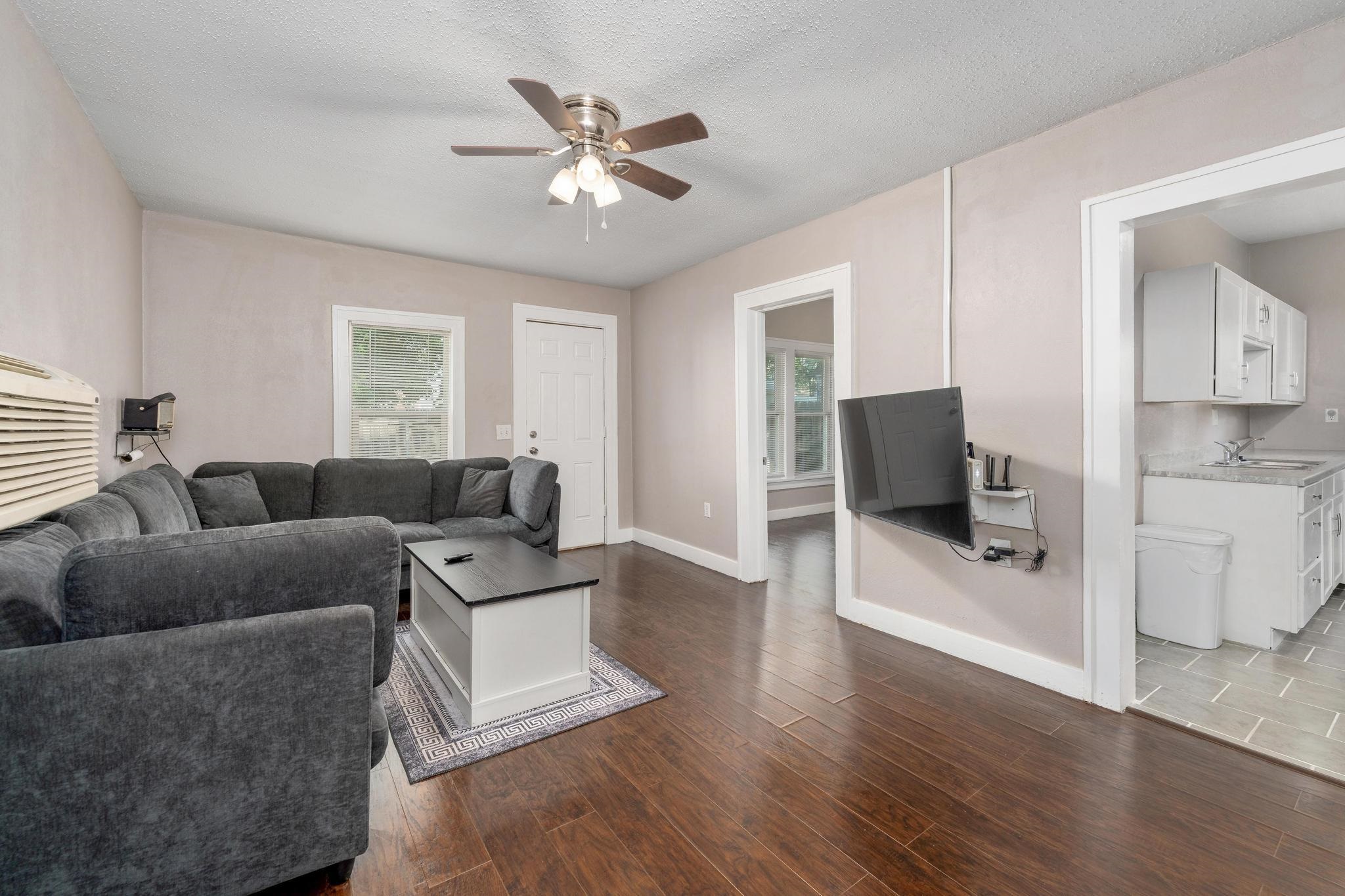 116 N B Wellington KS 67152
