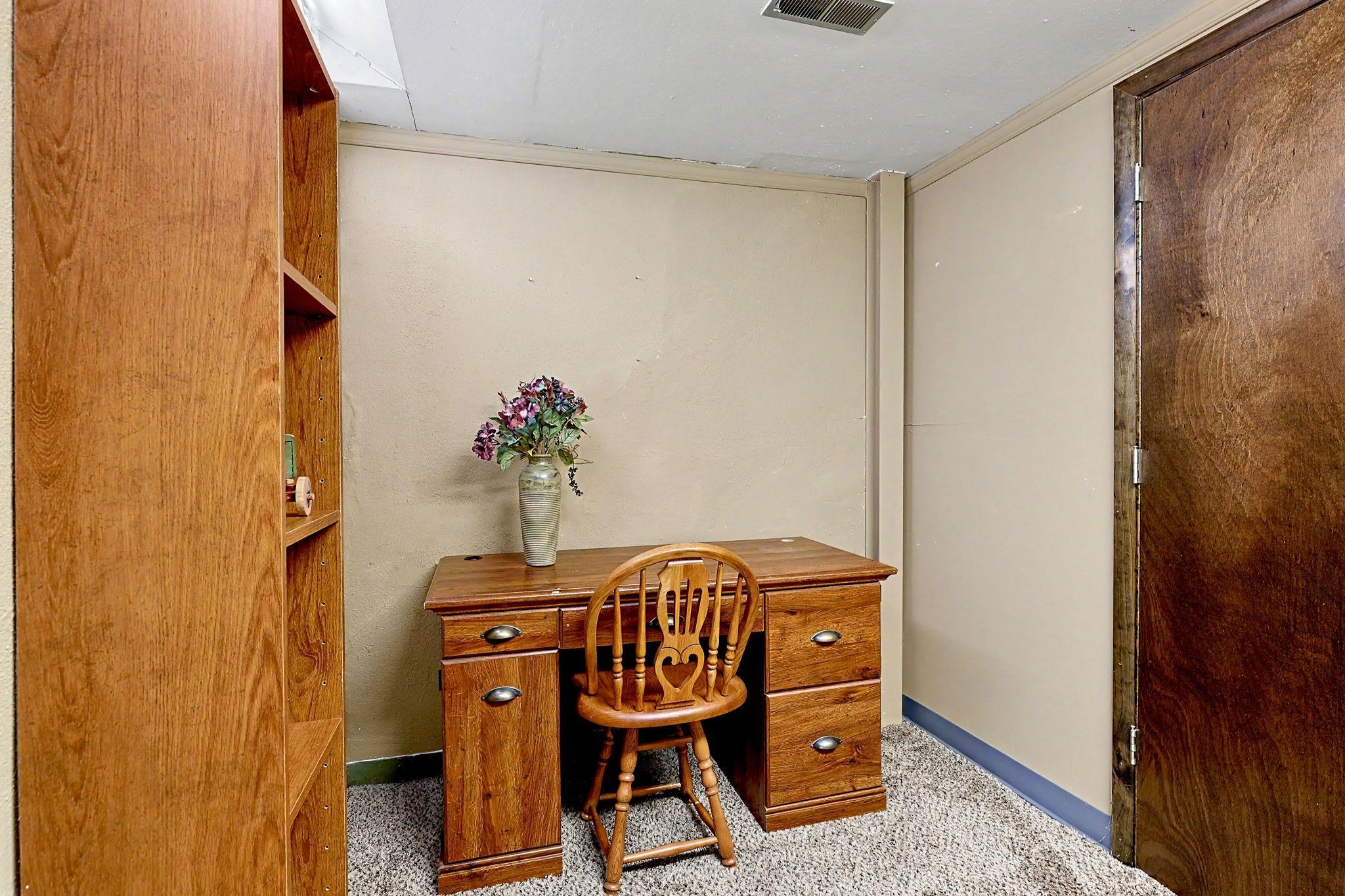 1124 S Barlow Street Wichita KS 67207