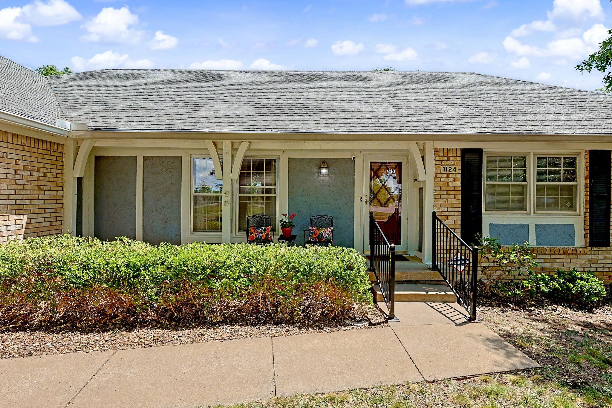 1124 S Barlow Street Wichita KS 67207