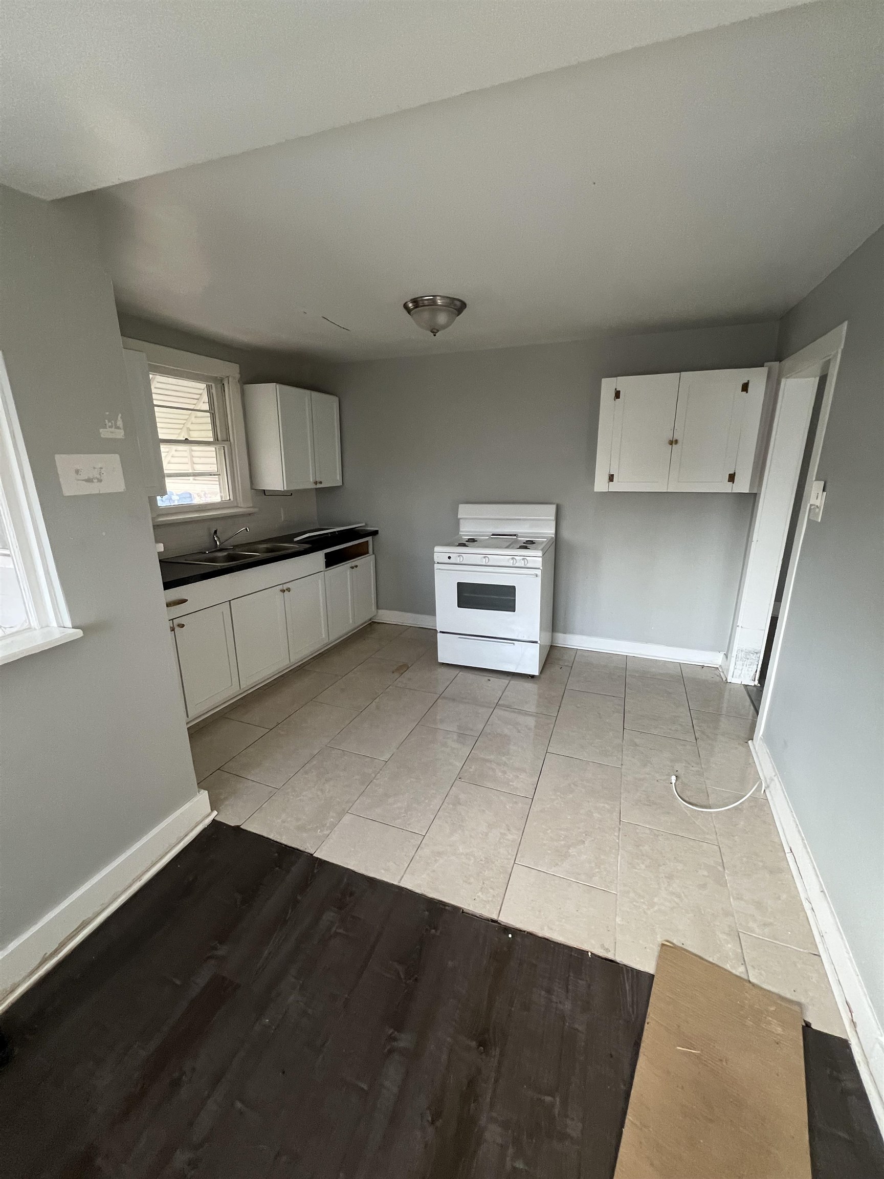 617 W Towanda Avenue El Dorado KS 67042-2764