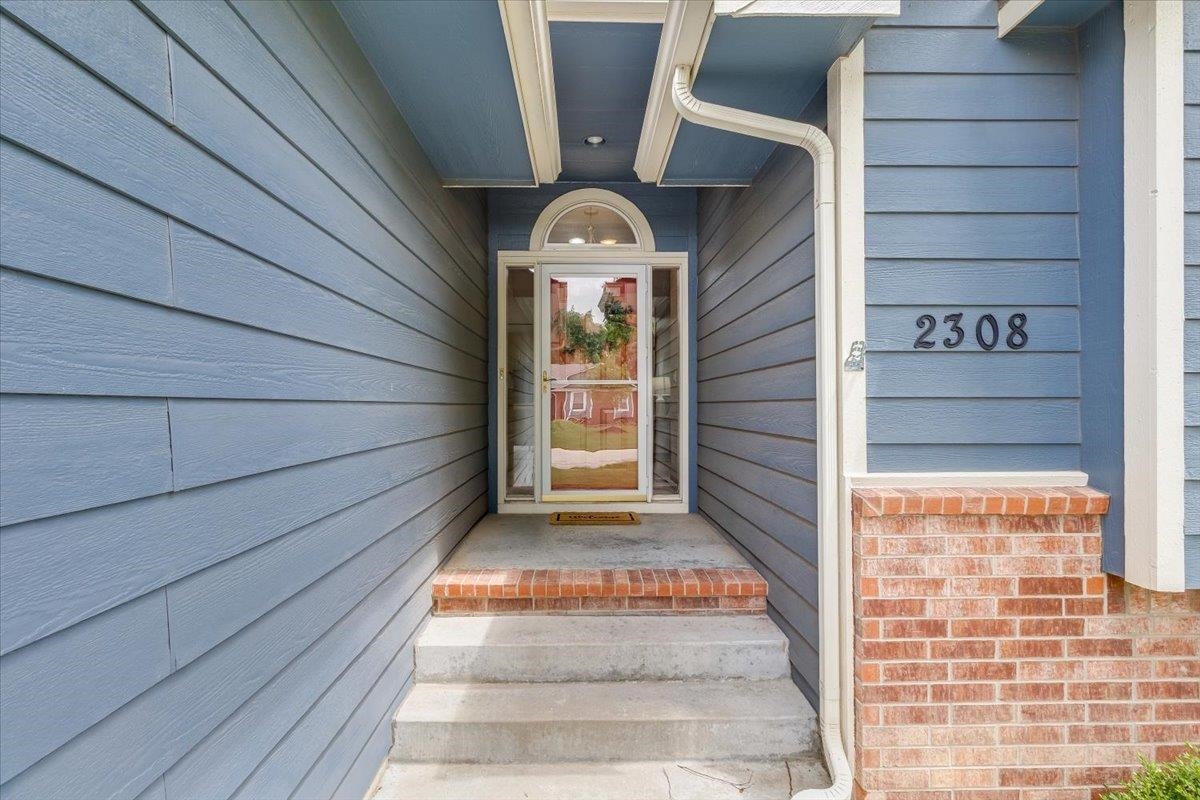 2308 N Brandon Circle Wichita KS 67226