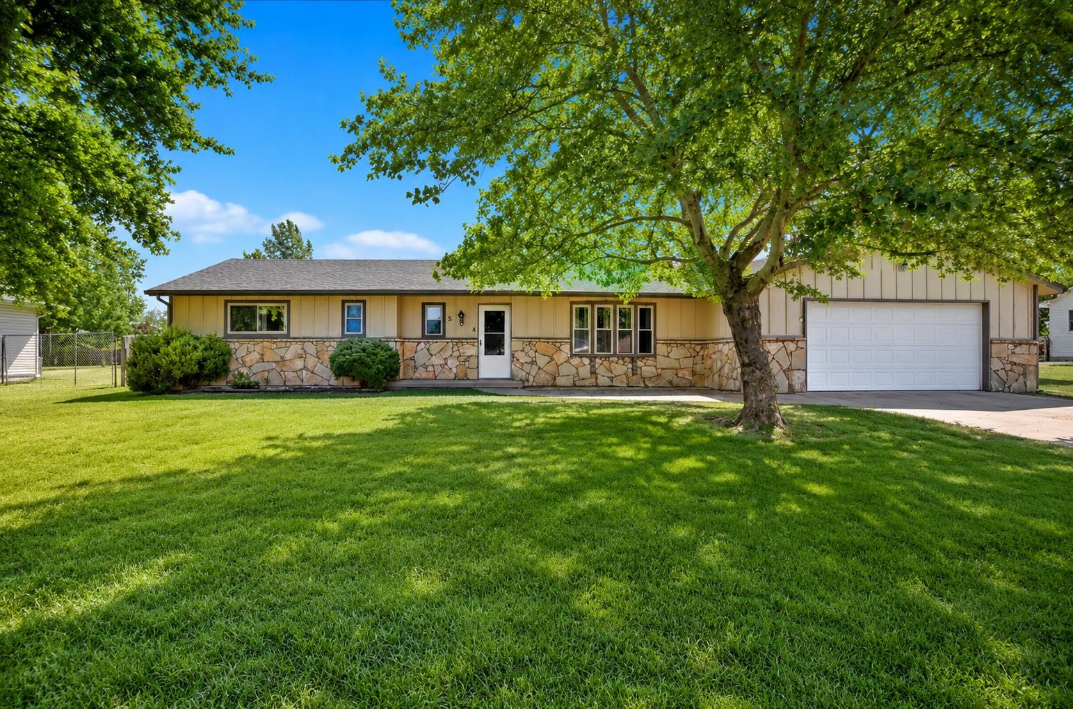 504 N Ridge Way Road Rose Hill KS 67133-9450