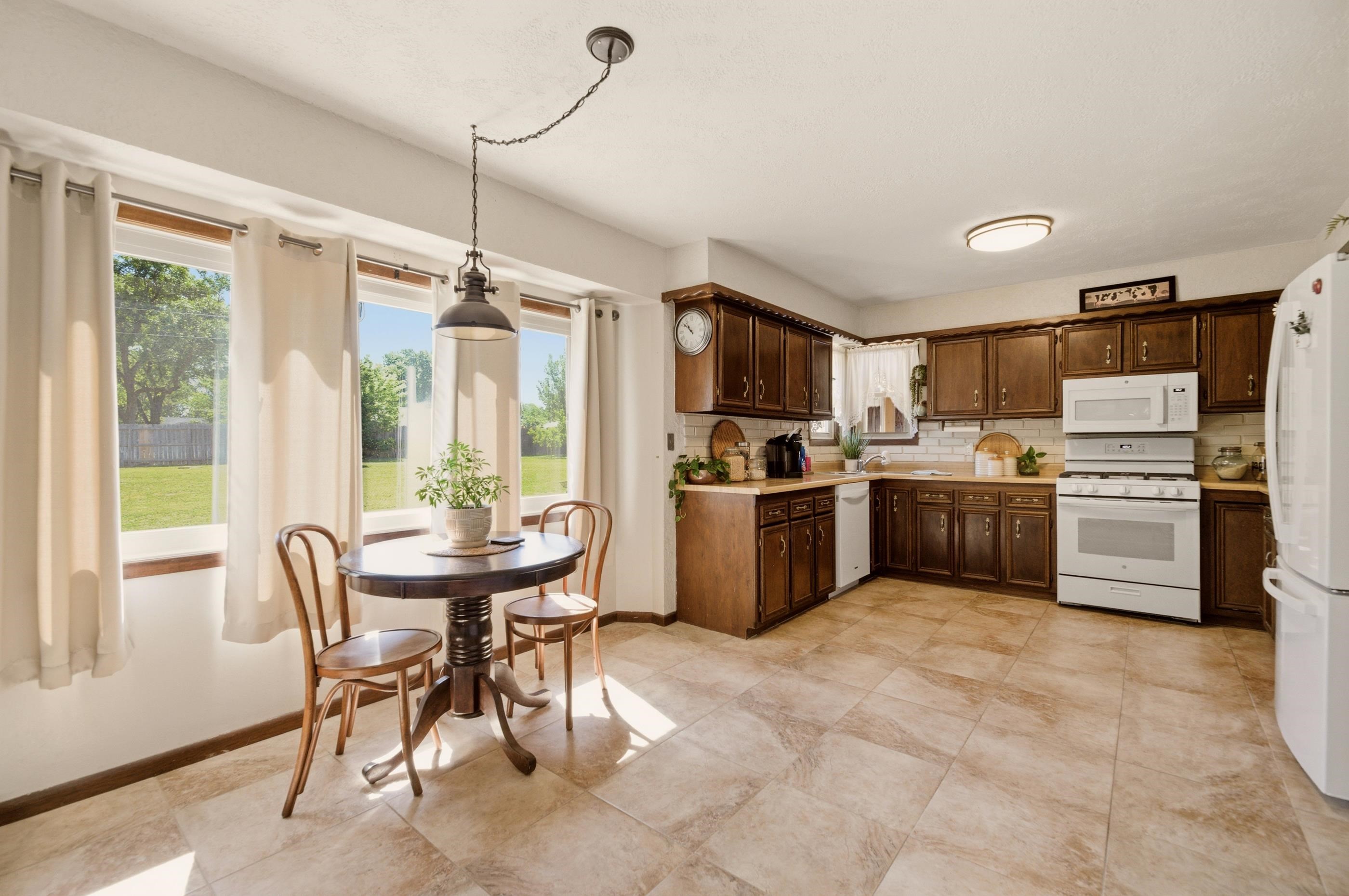 504 N Ridge Way Road Rose Hill KS 67133-9450