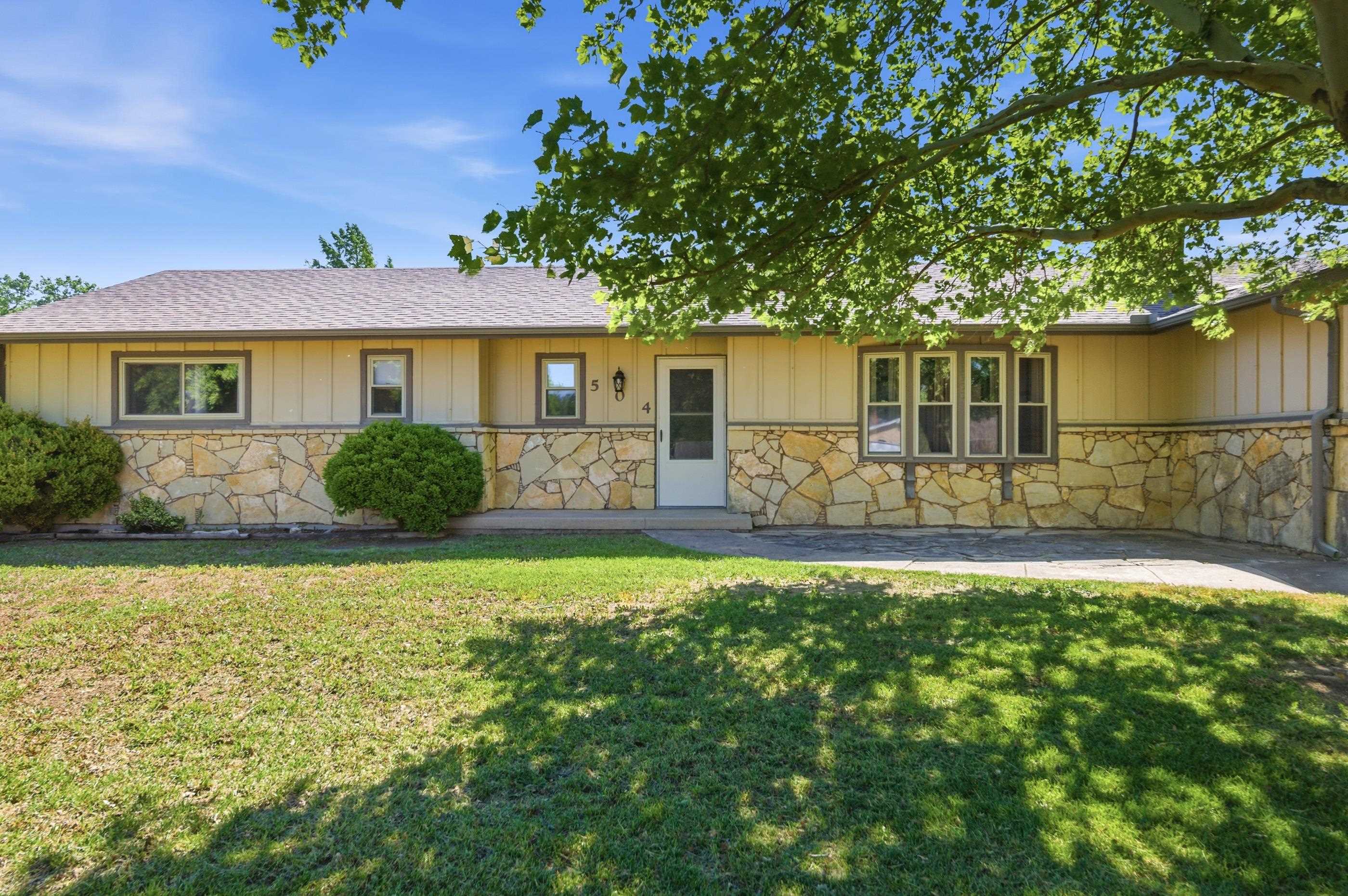 504 N Ridge Way Road Rose Hill KS 67133-9450