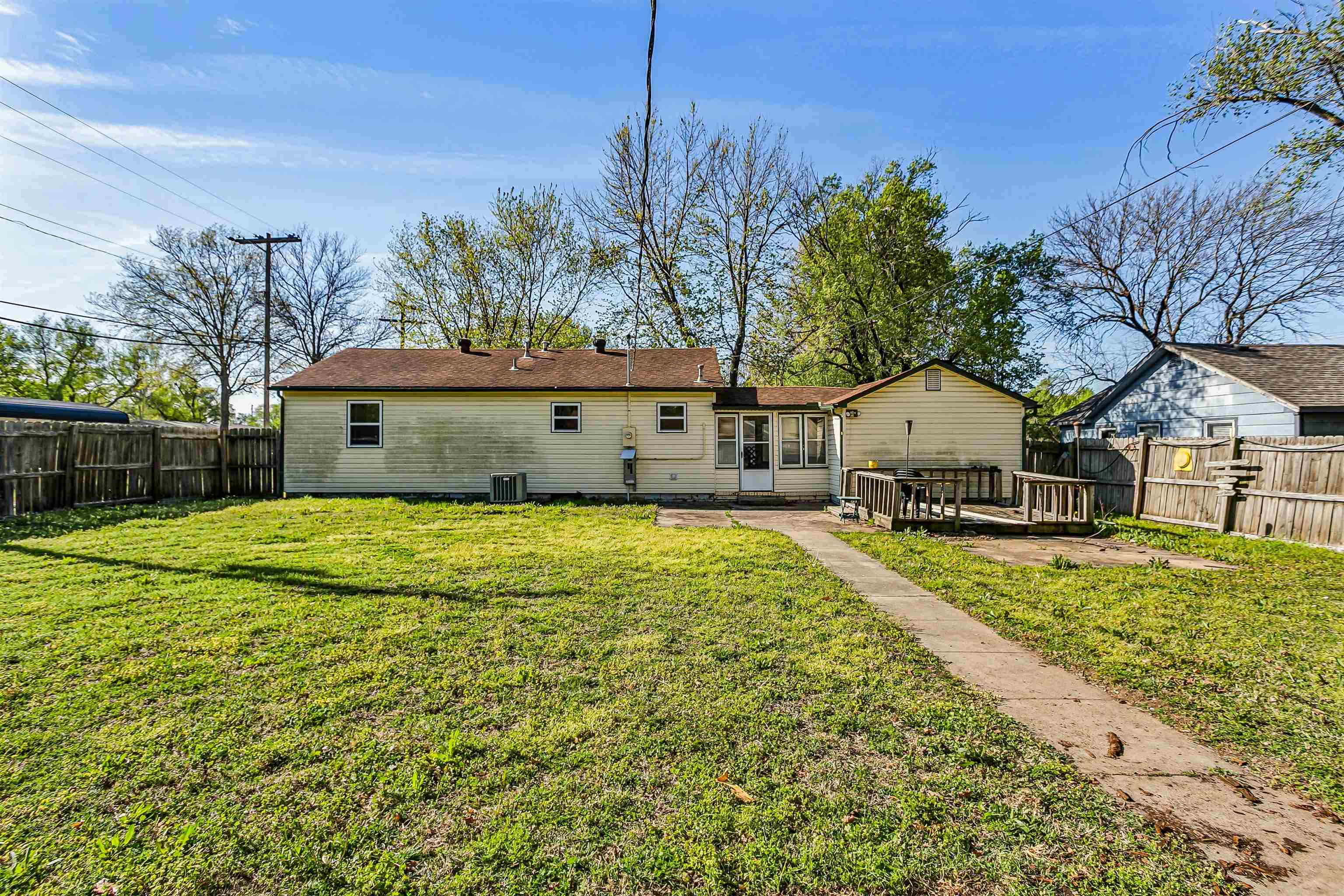 808 E North Towanda KS 67144-0000