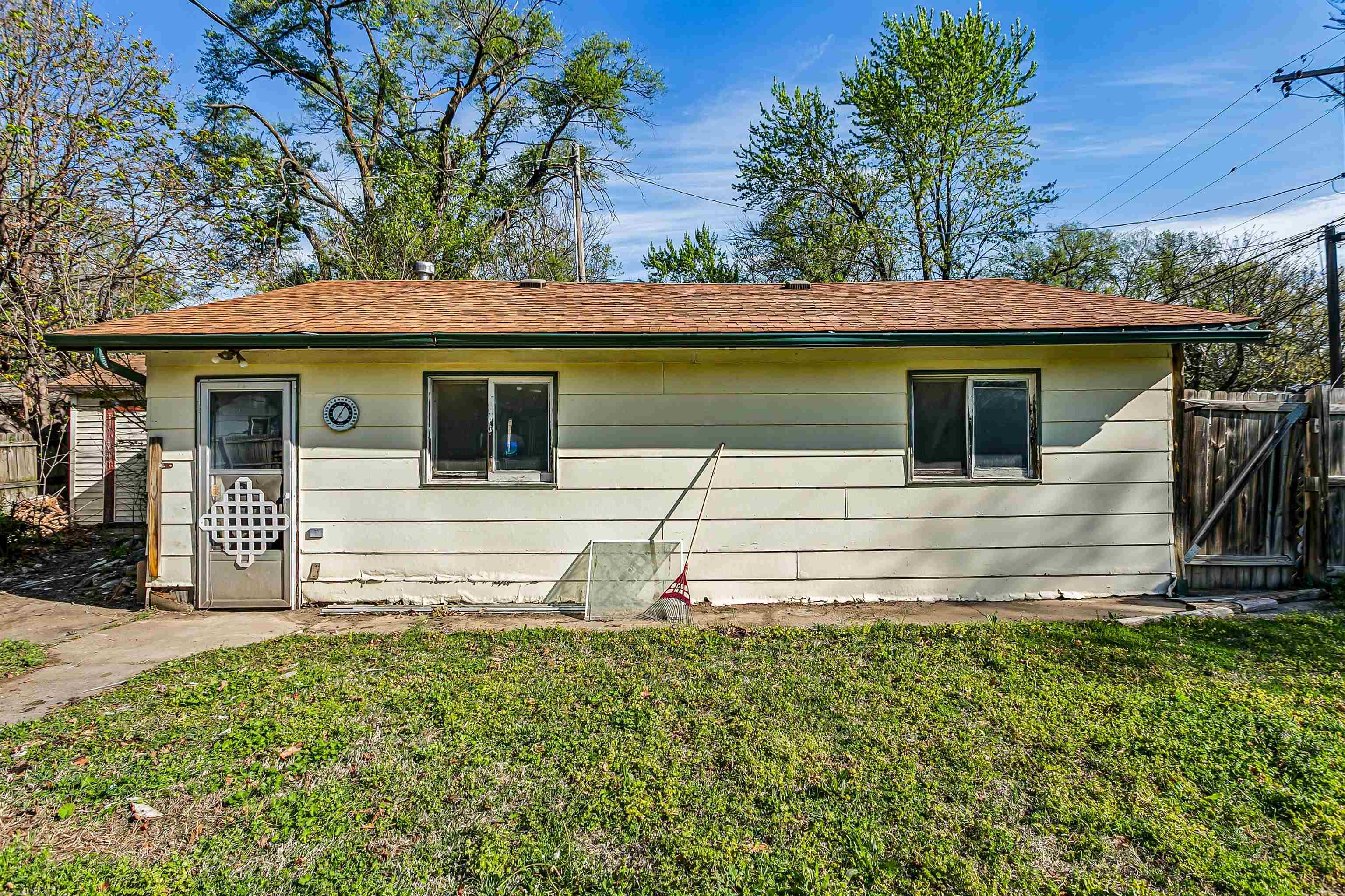 808 E North Towanda KS 67144-0000