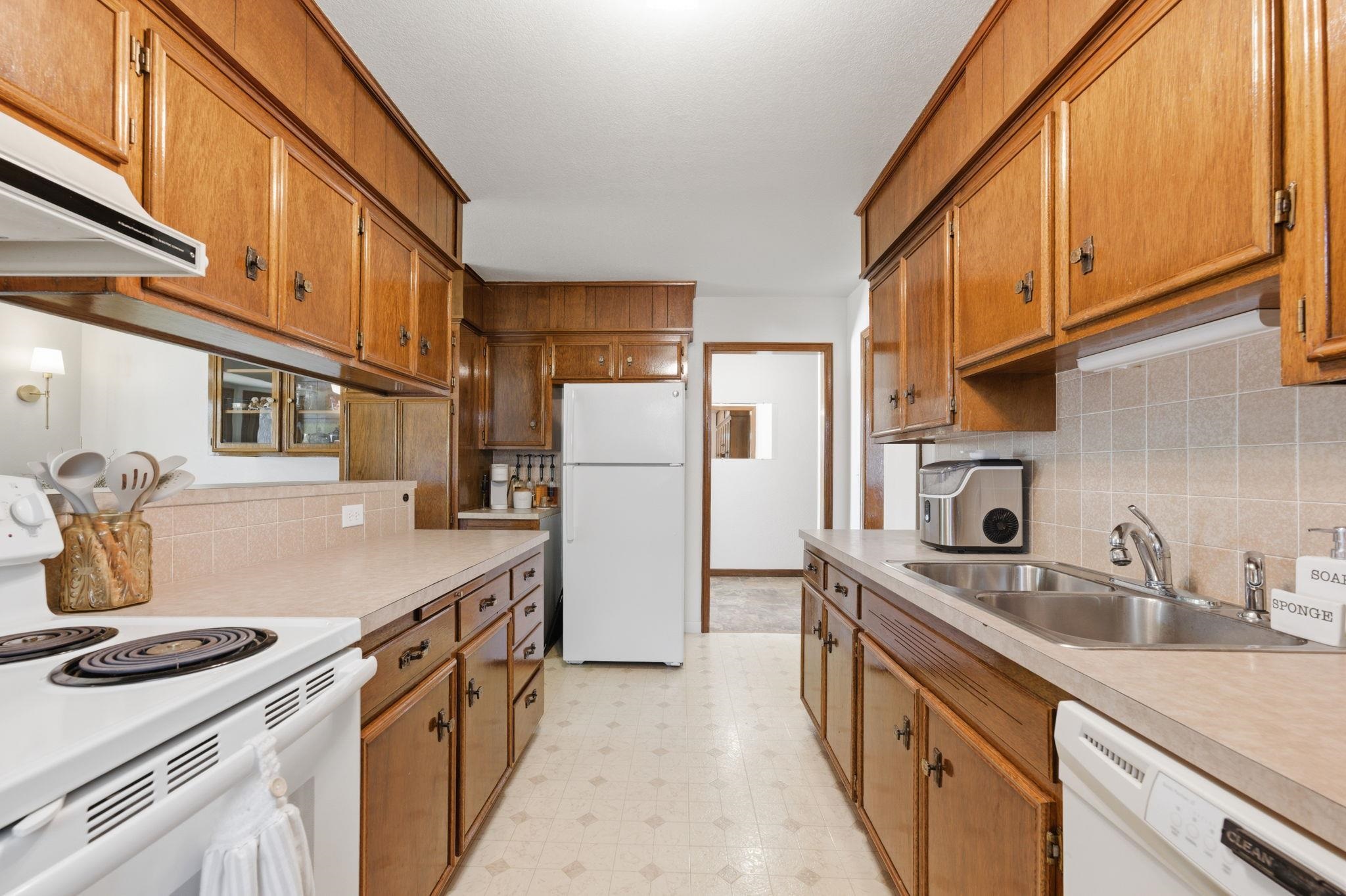 1533 N Harlan Wichita KS 67212