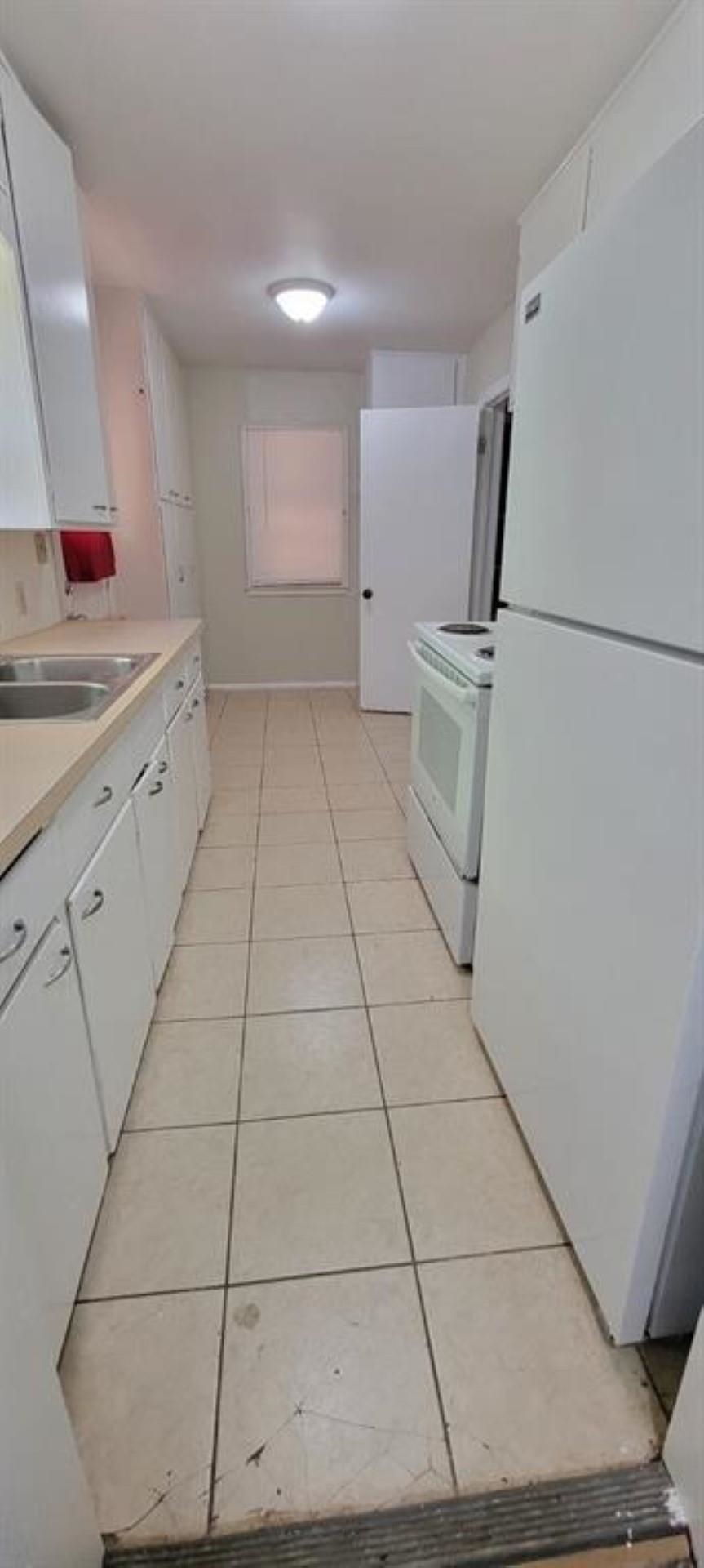 1633 N Pershing Street Wichita KS 67208