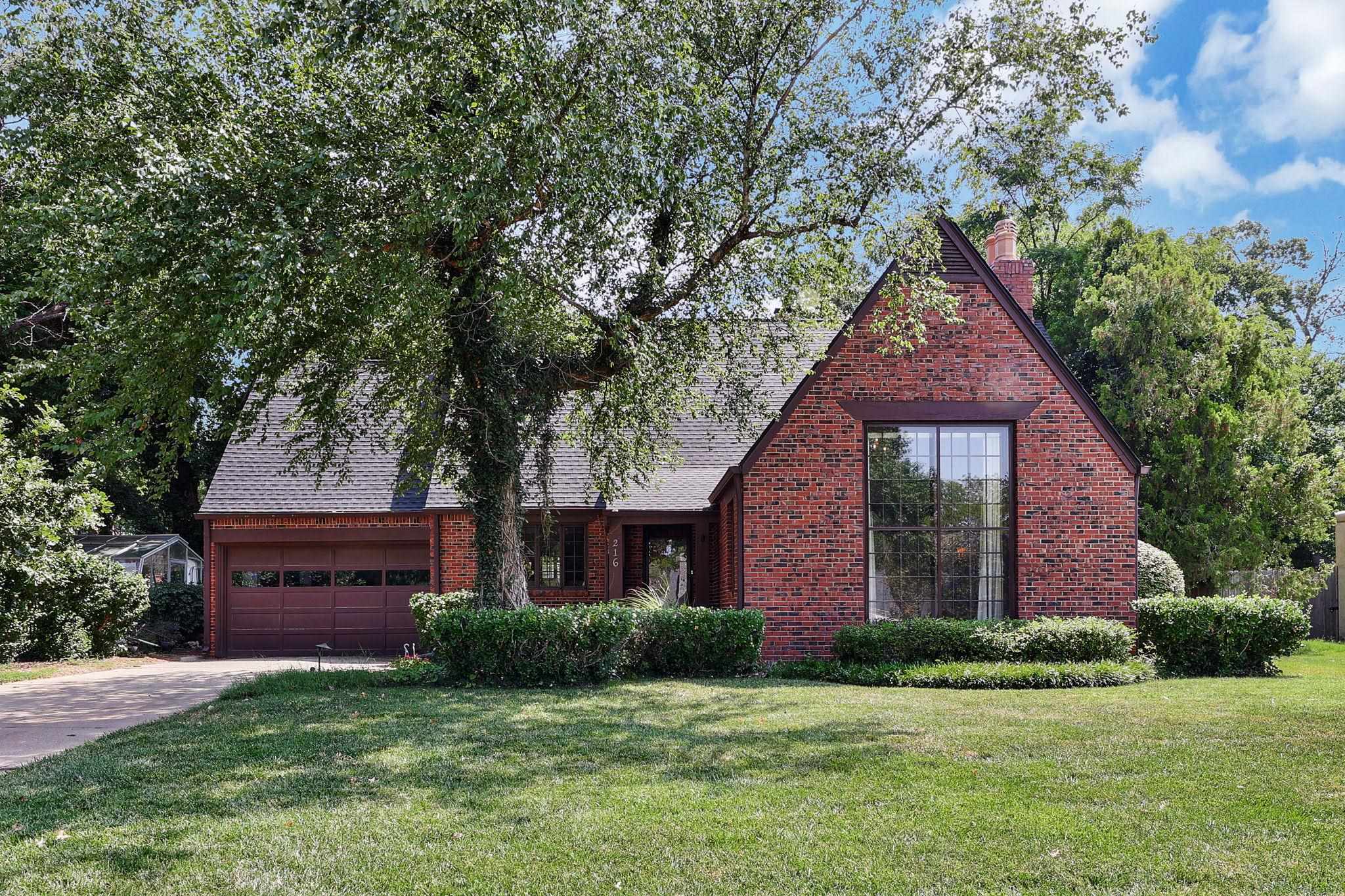 216 N Battin Street Wichita KS 67208