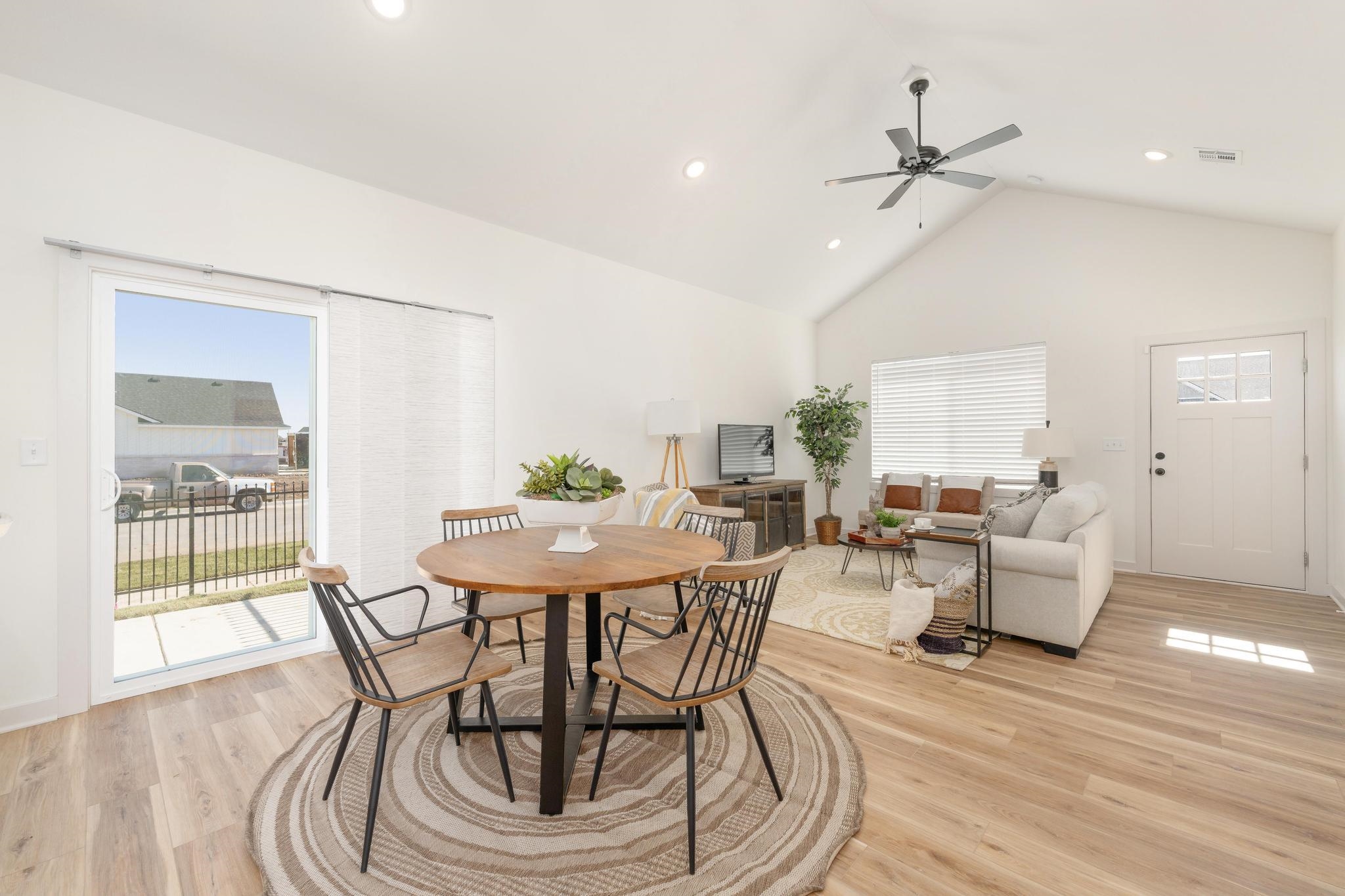 2407 S Taiga Street Goddard KS 67052
