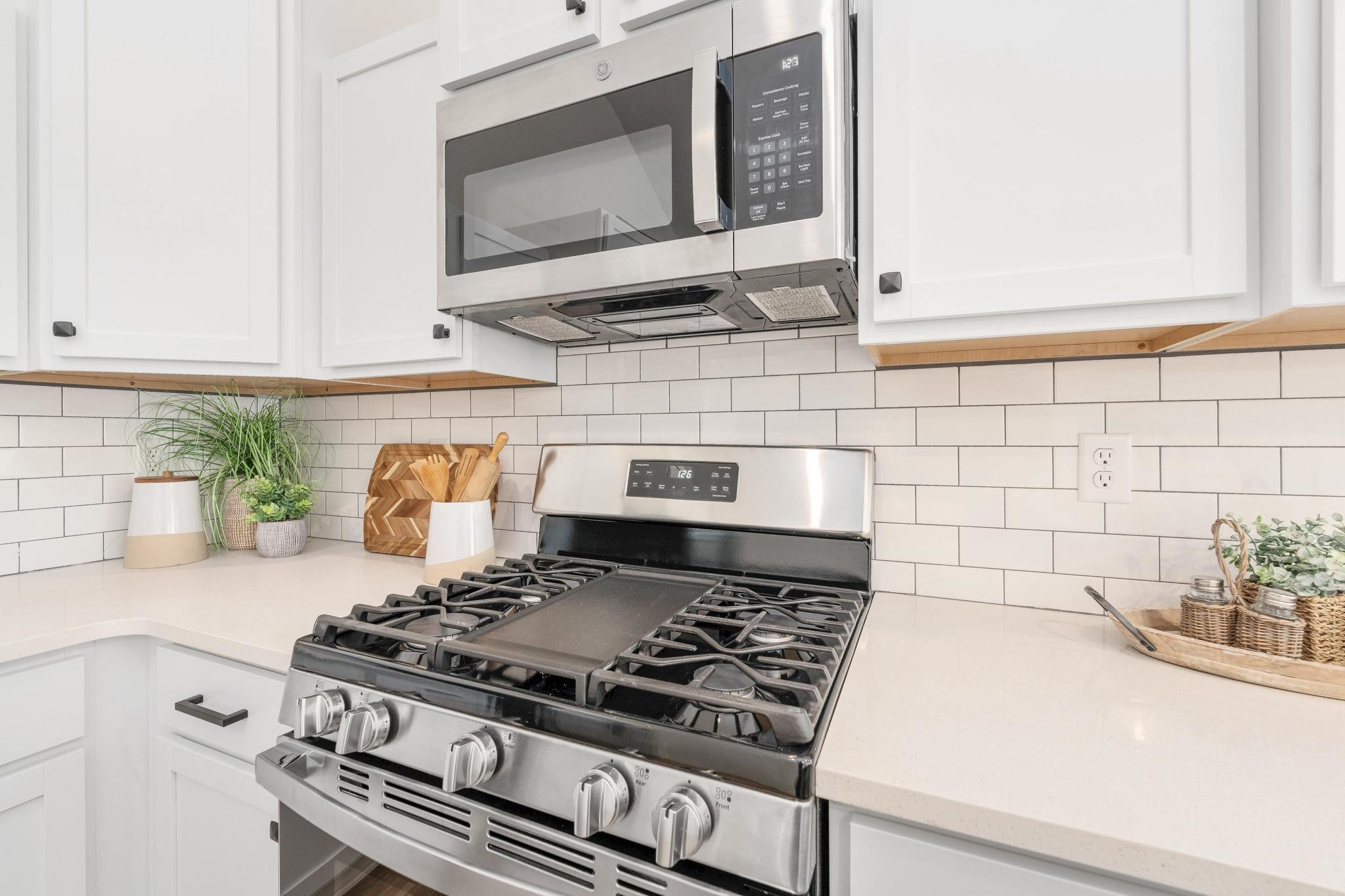 2407 S Taiga Street Goddard KS 67052