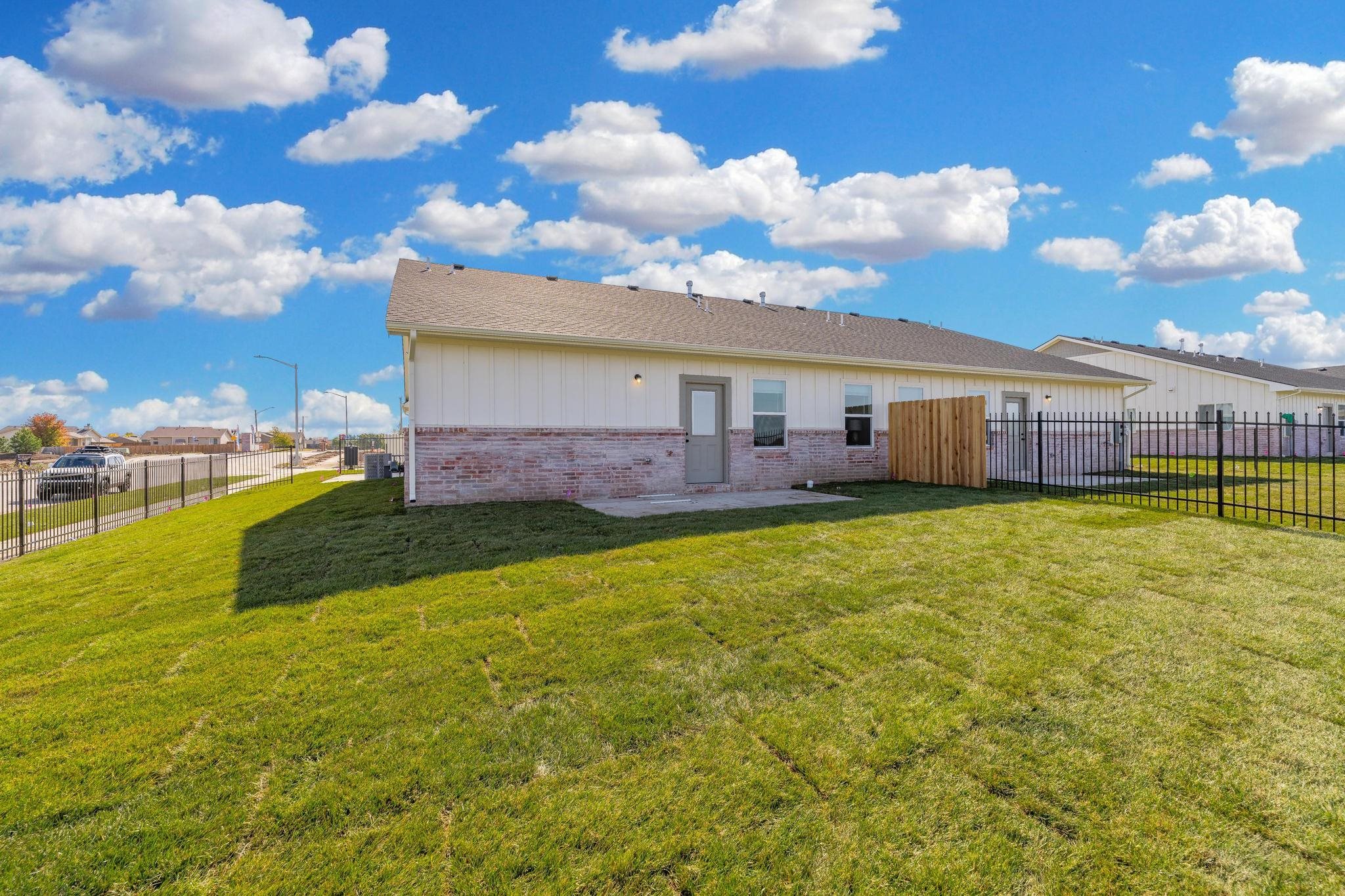 2407 S Taiga Street Goddard KS 67052