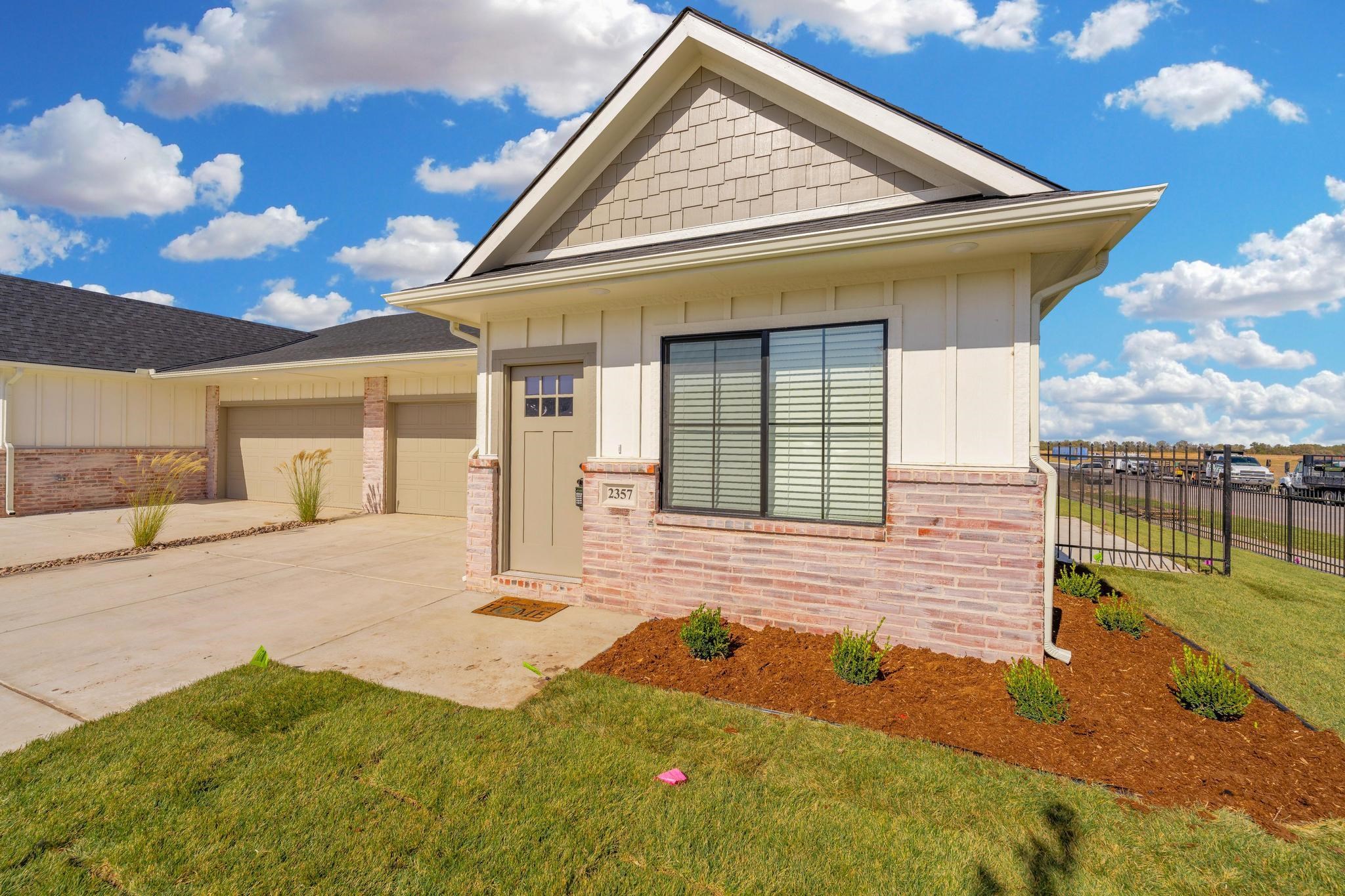 2407 S Taiga Street Goddard KS 67052