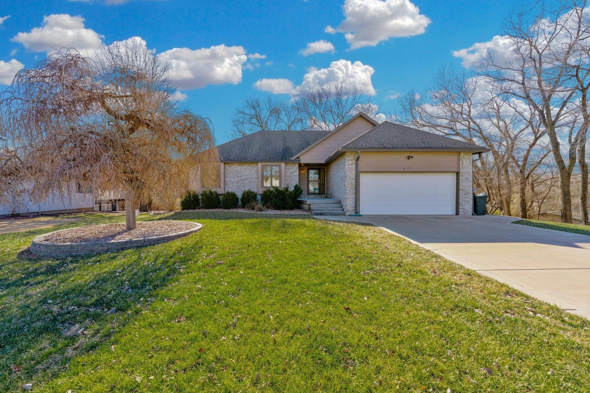 437 W Woodland Drive Derby KS 67037