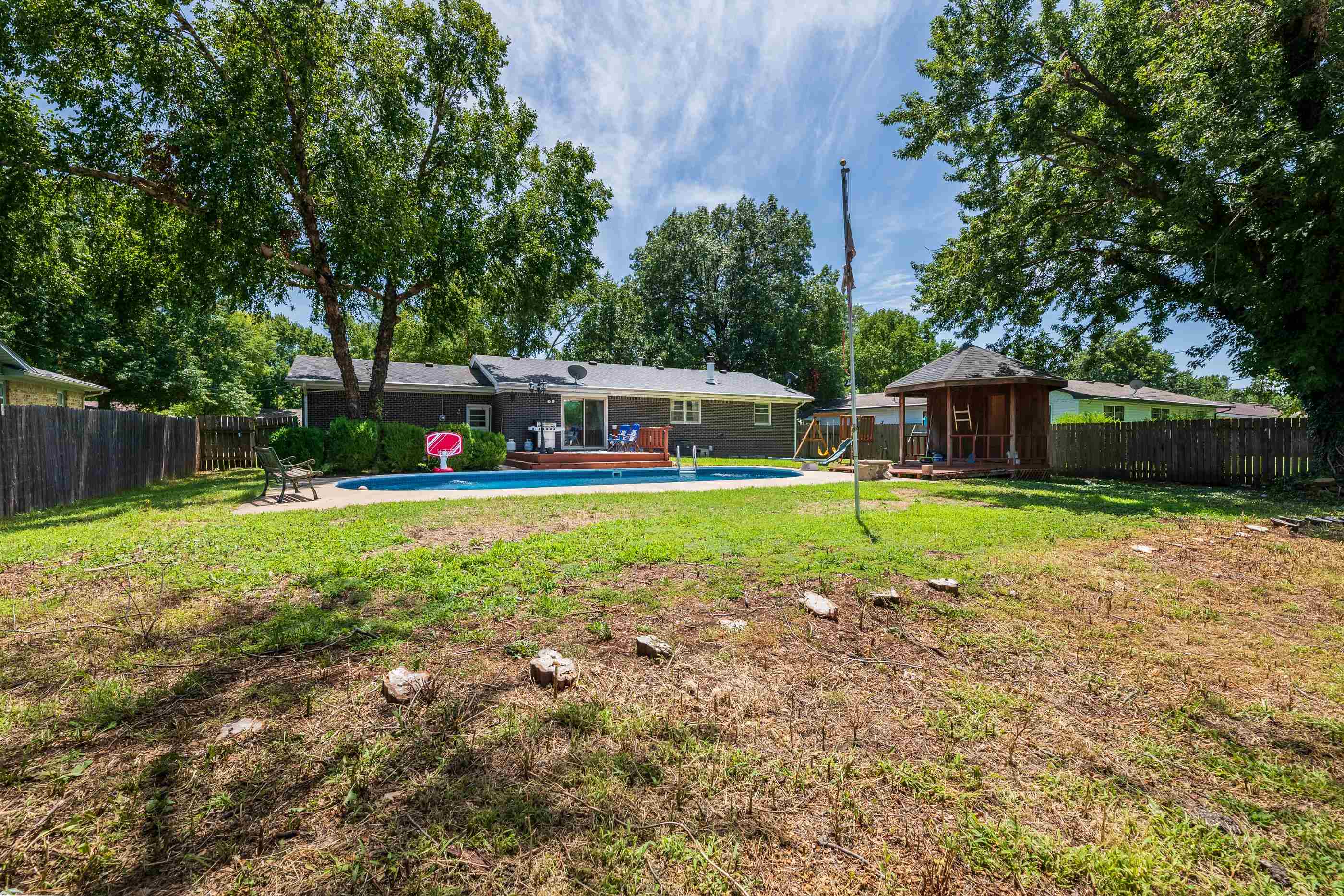 2335 Crest Street Augusta KS 67010