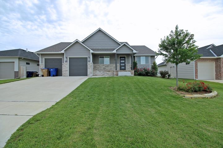 8641 E Cherrywood Court Bel Aire KS 67226