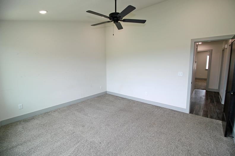 8641 E Cherrywood Court Bel Aire KS 67226