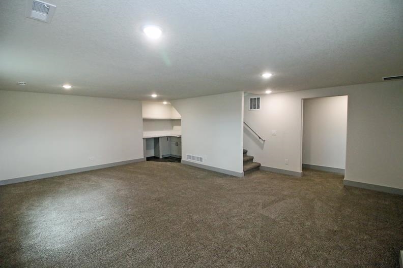 8641 E Cherrywood Court Bel Aire KS 67226