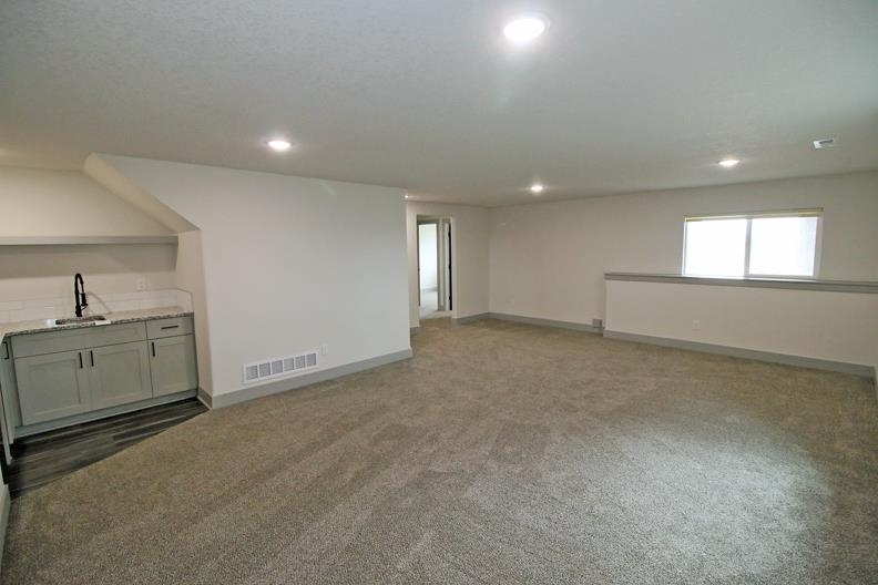 8641 E Cherrywood Court Bel Aire KS 67226