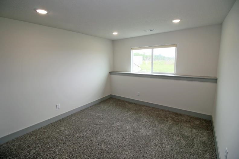 8641 E Cherrywood Court Bel Aire KS 67226