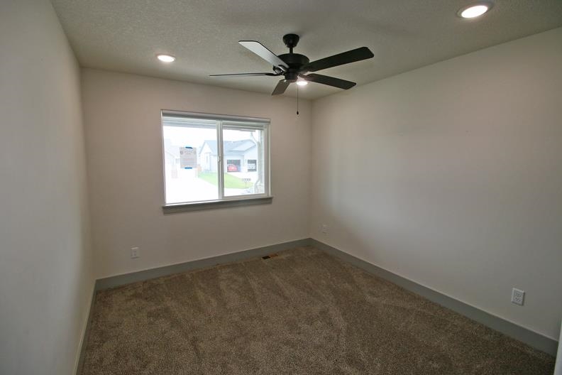 8641 E Cherrywood Court Bel Aire KS 67226