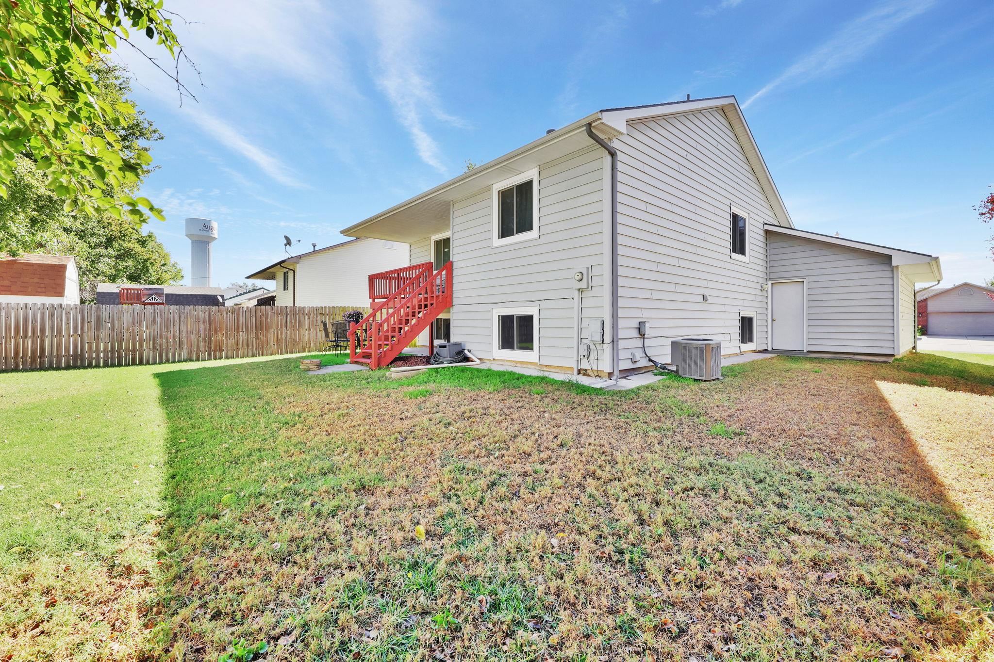 48 Arnold Drive Augusta KS 67010