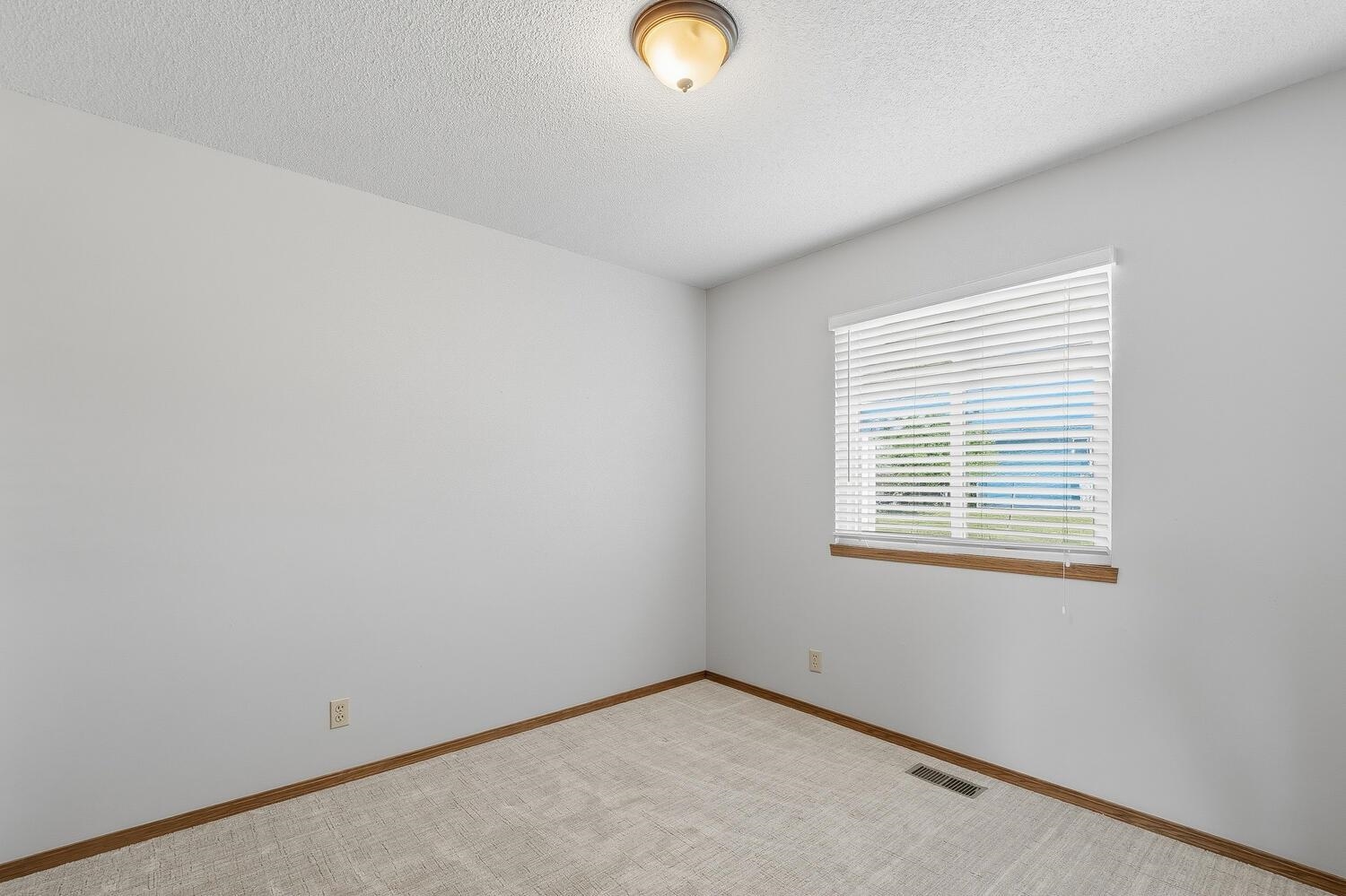 3006 N Hedgetree Street Wichita KS 67226