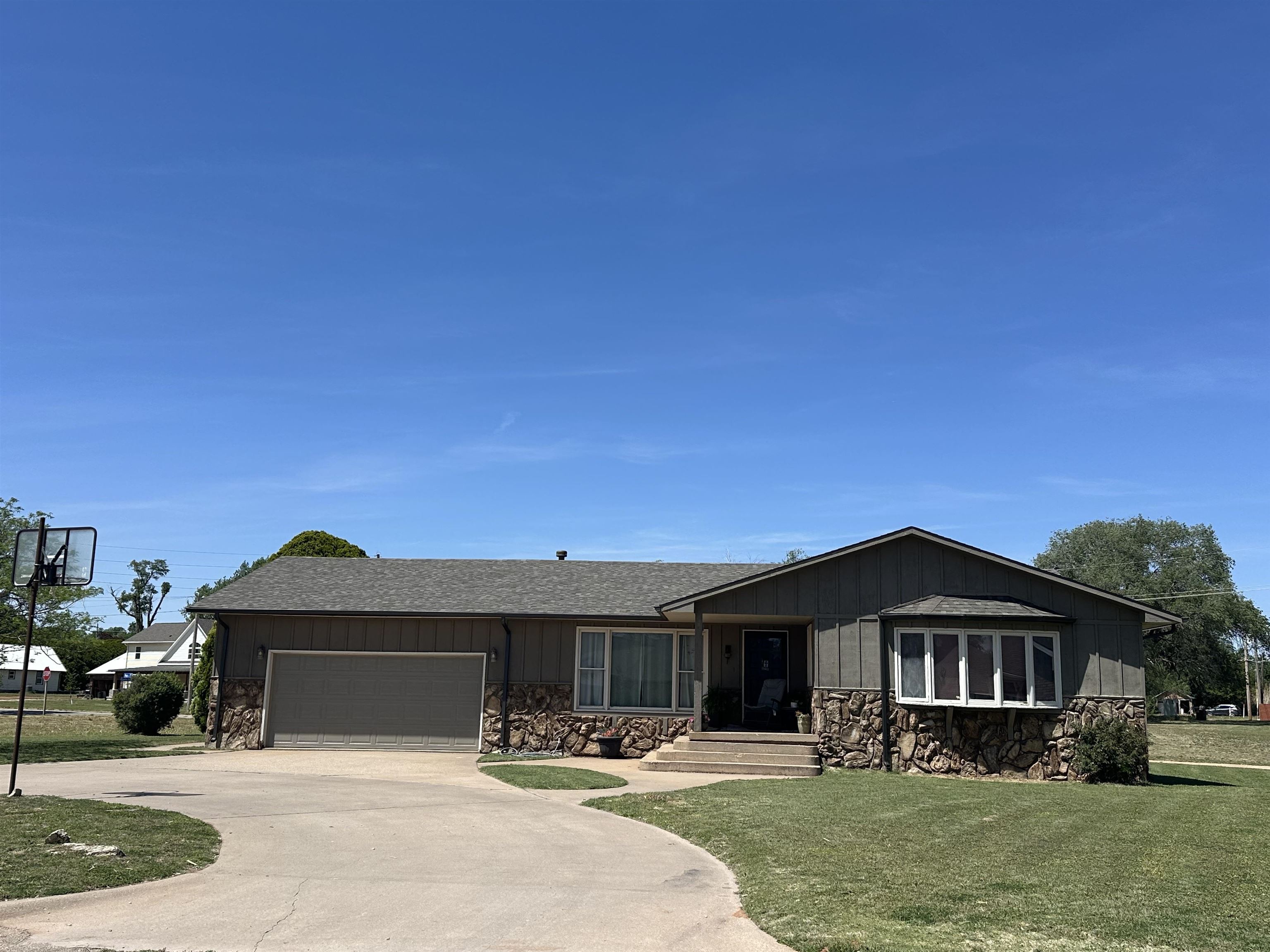 2 Crown Circle Anthony KS 67003