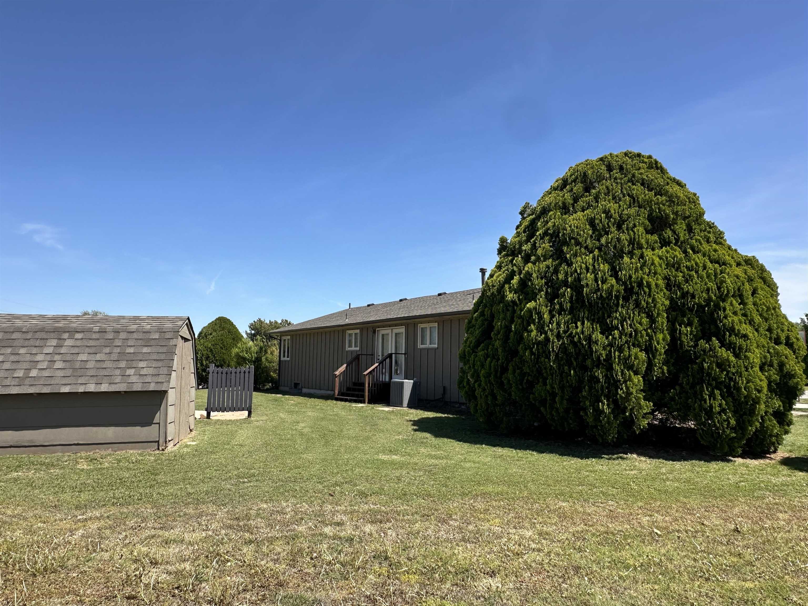 2 Crown Circle Anthony KS 67003