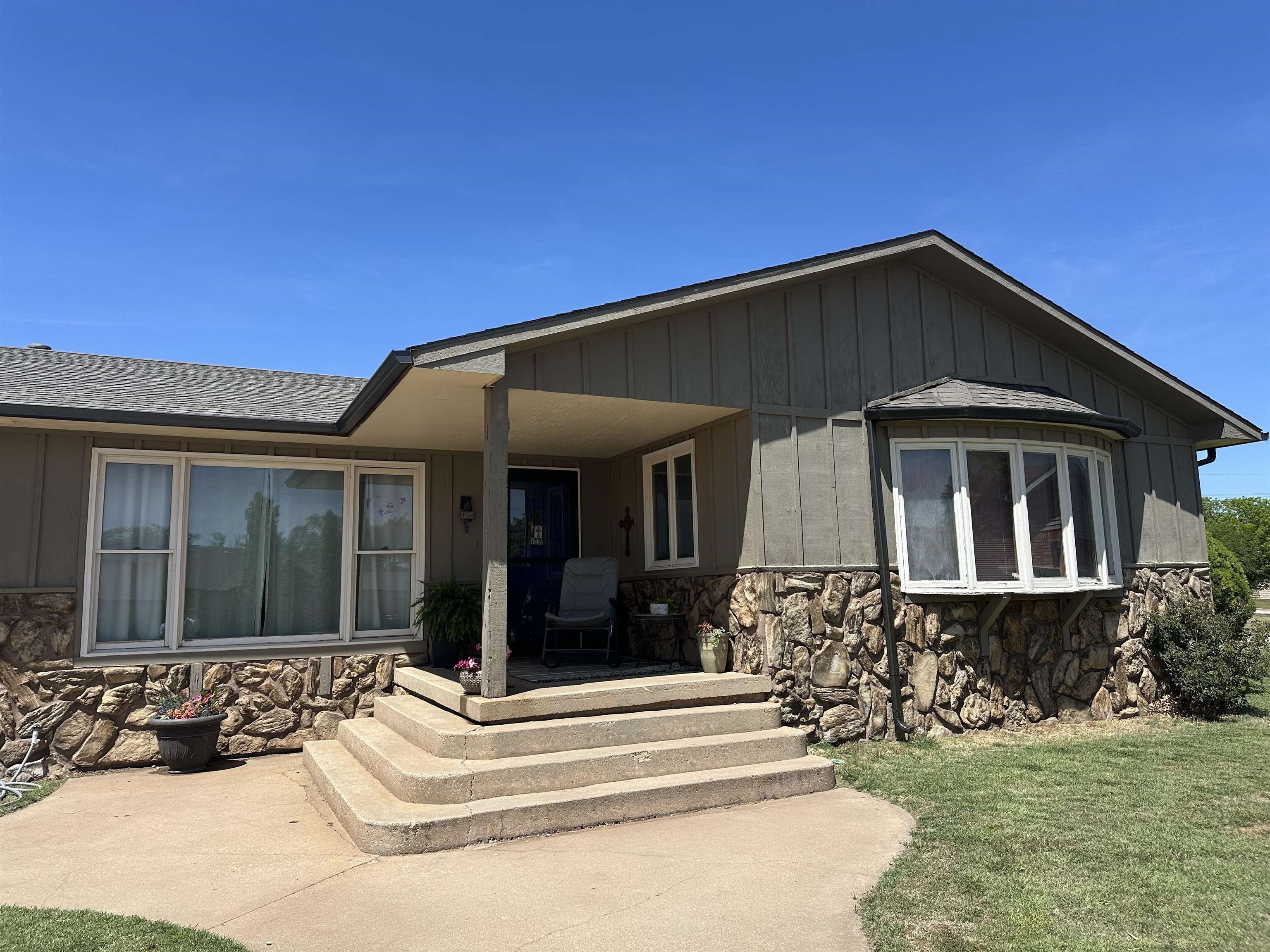 2 Crown Circle Anthony KS 67003