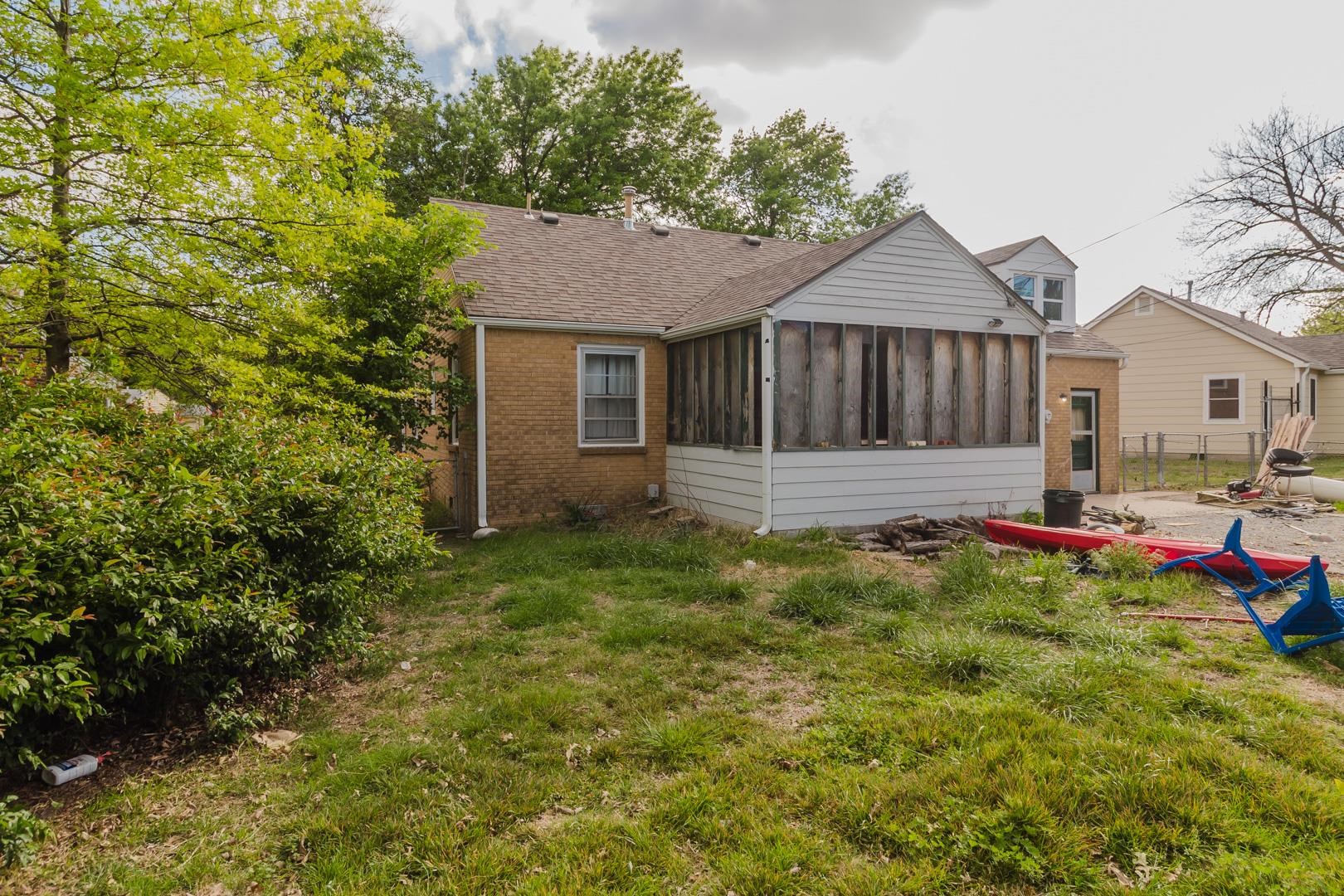 698 Prairie Park Wichita KS 67218