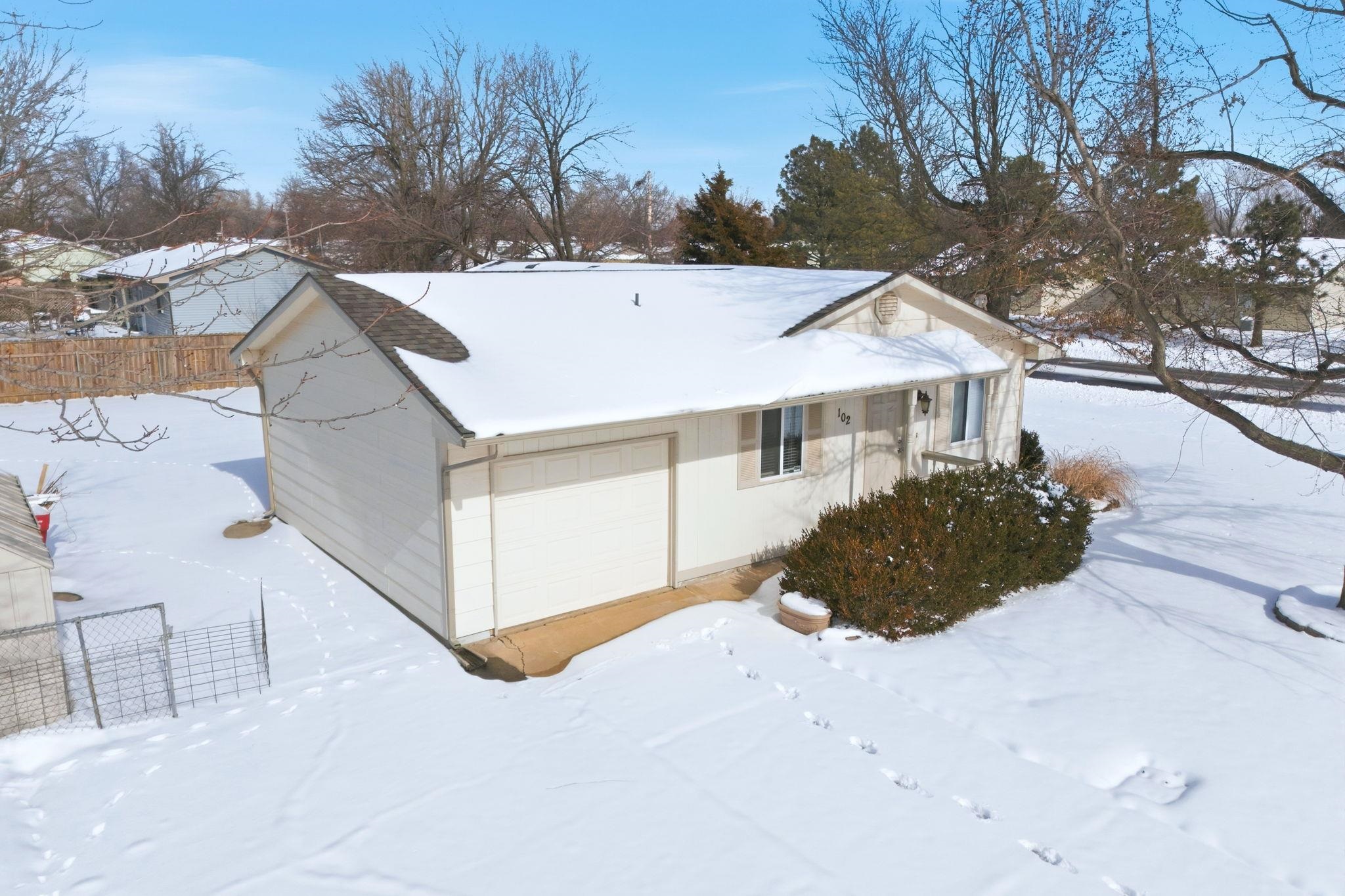 102 W Stewart Drive Goddard KS 67052