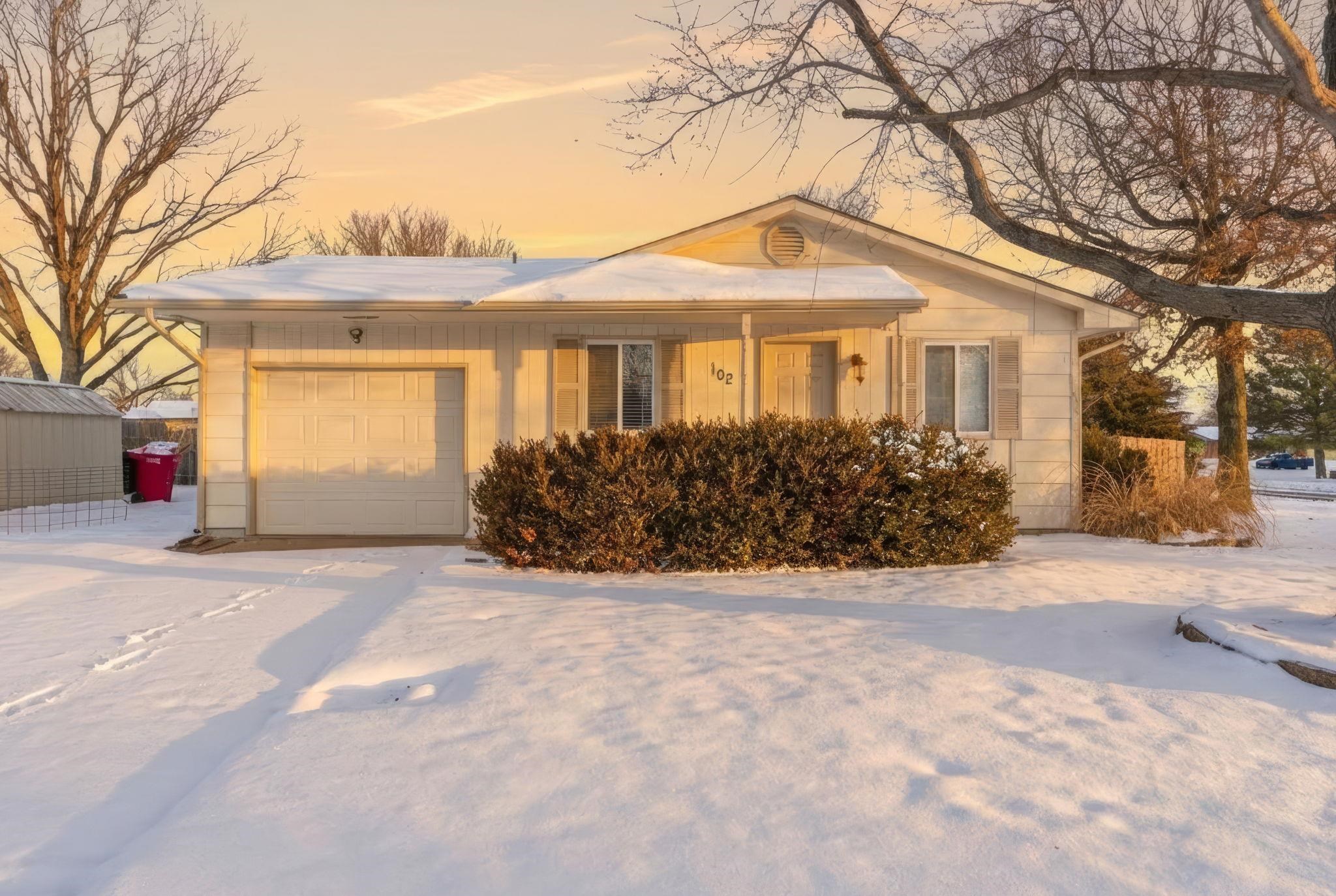 102 W Stewart Drive Goddard KS 67052