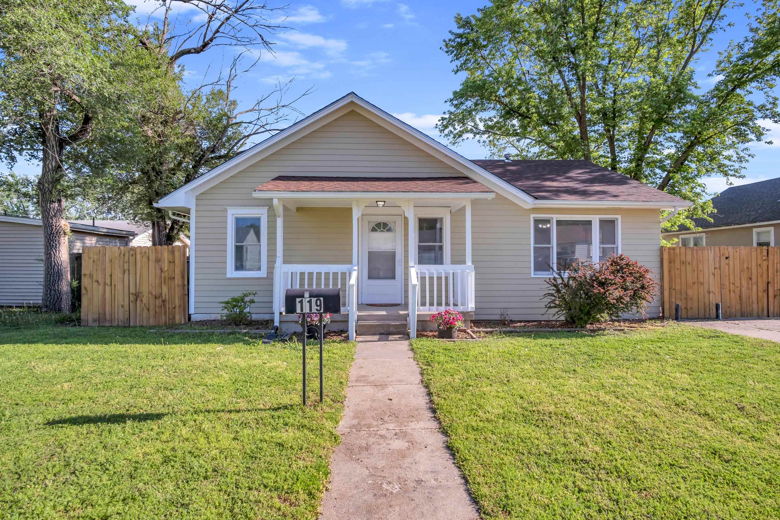 119 SW 6th Newton KS 67114