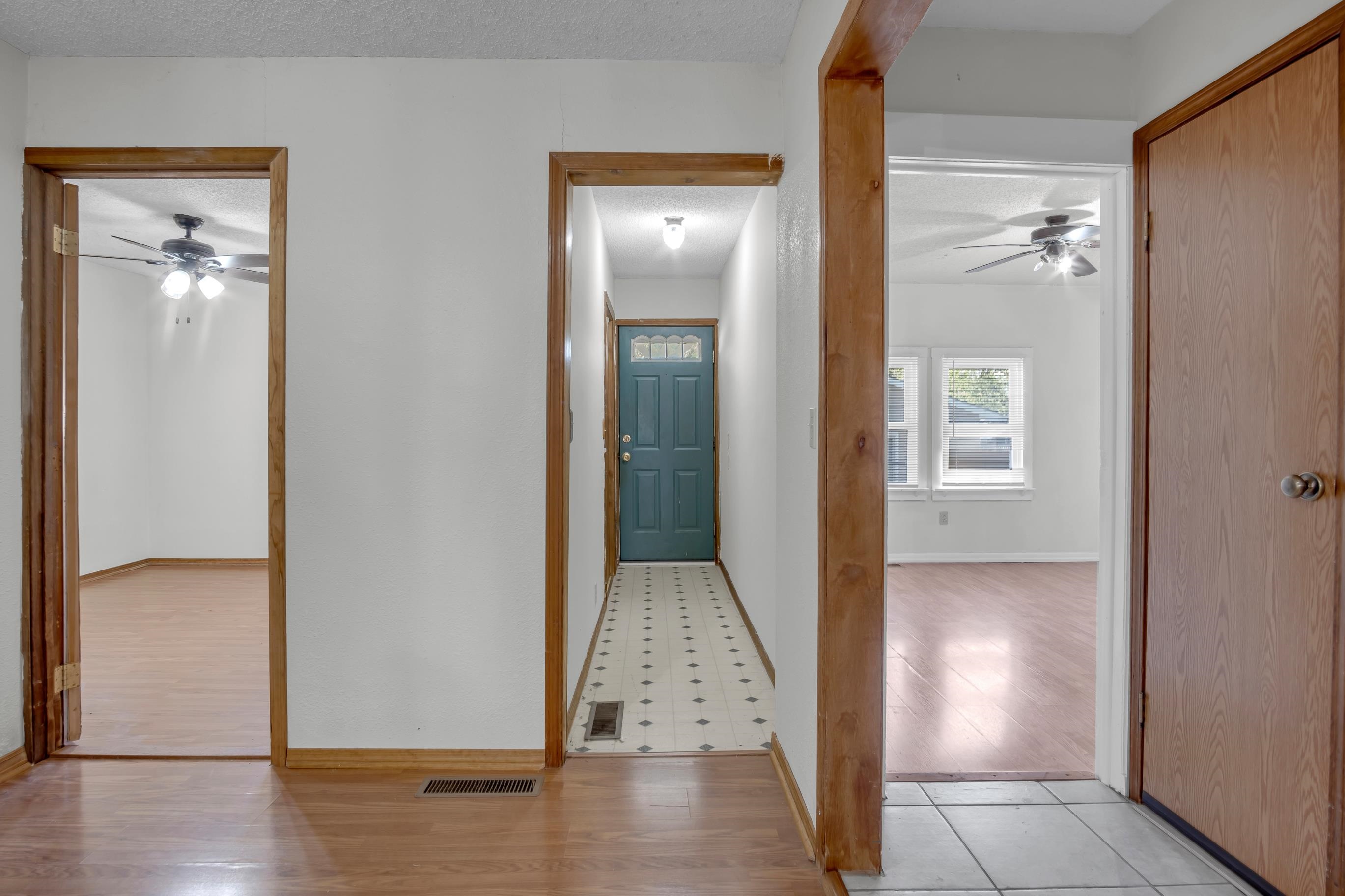 119 SW 6th Newton KS 67114
