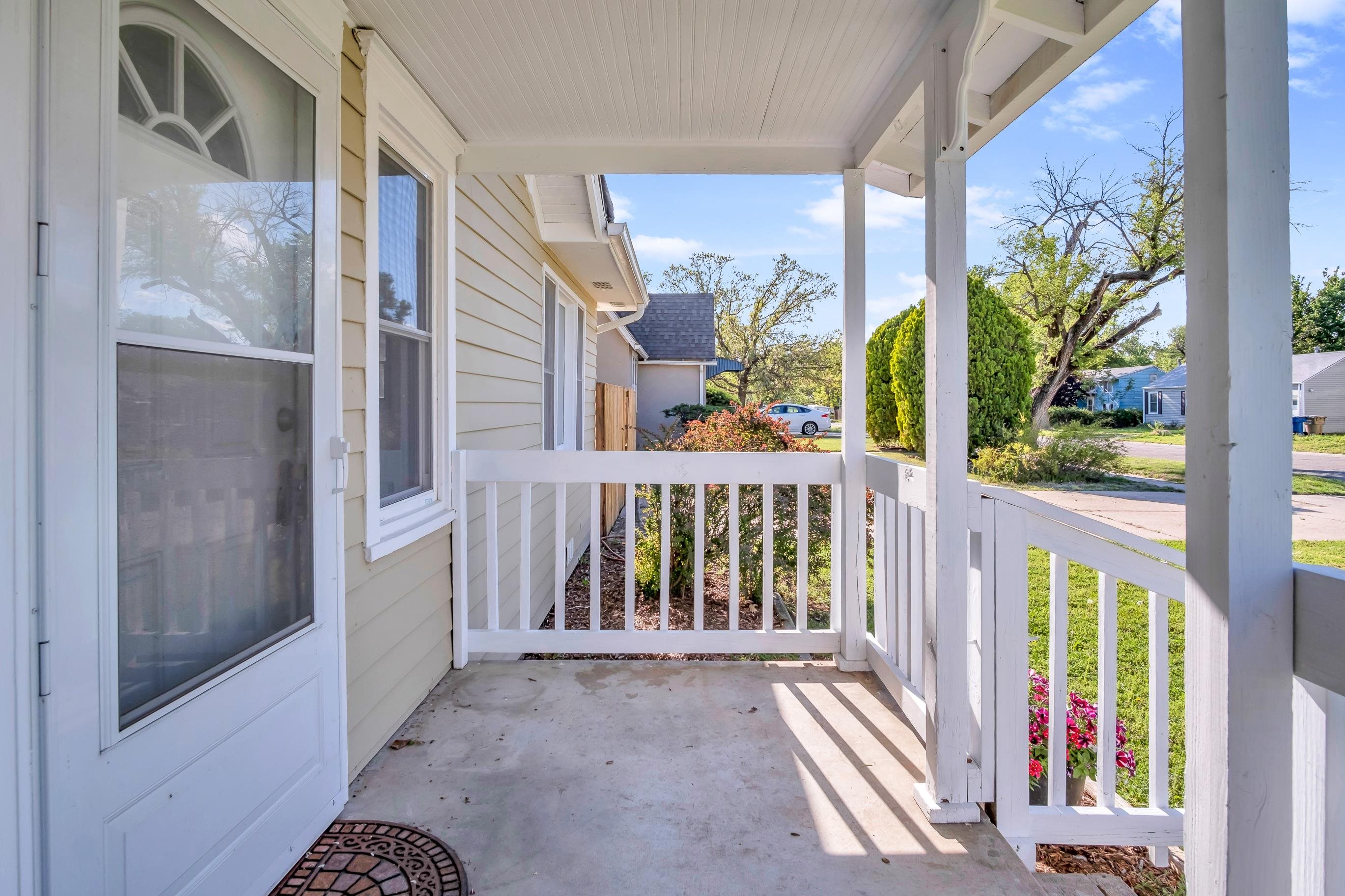 119 SW 6th Newton KS 67114