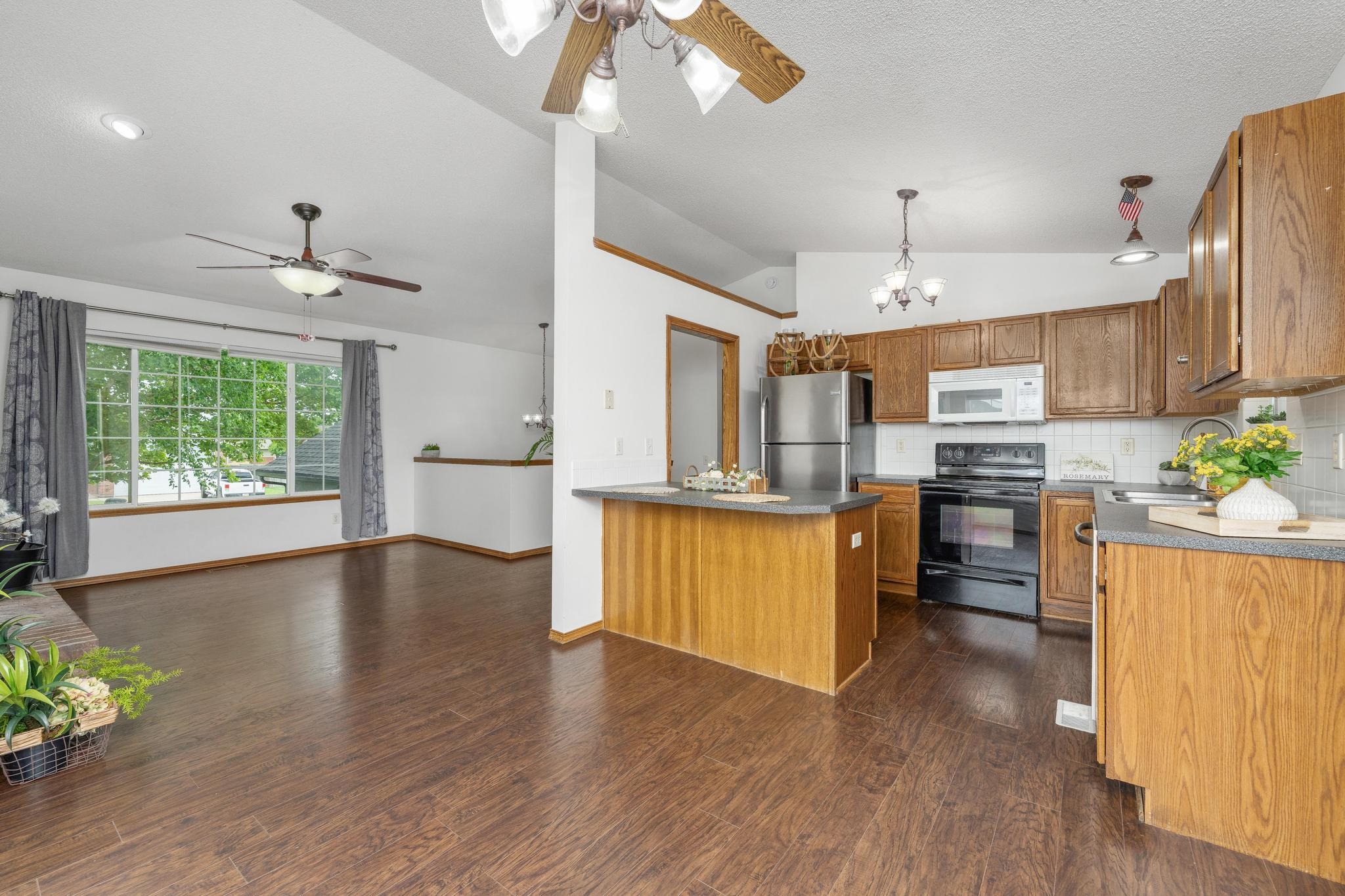 1537 E Summerwood Court Goddard KS 67052