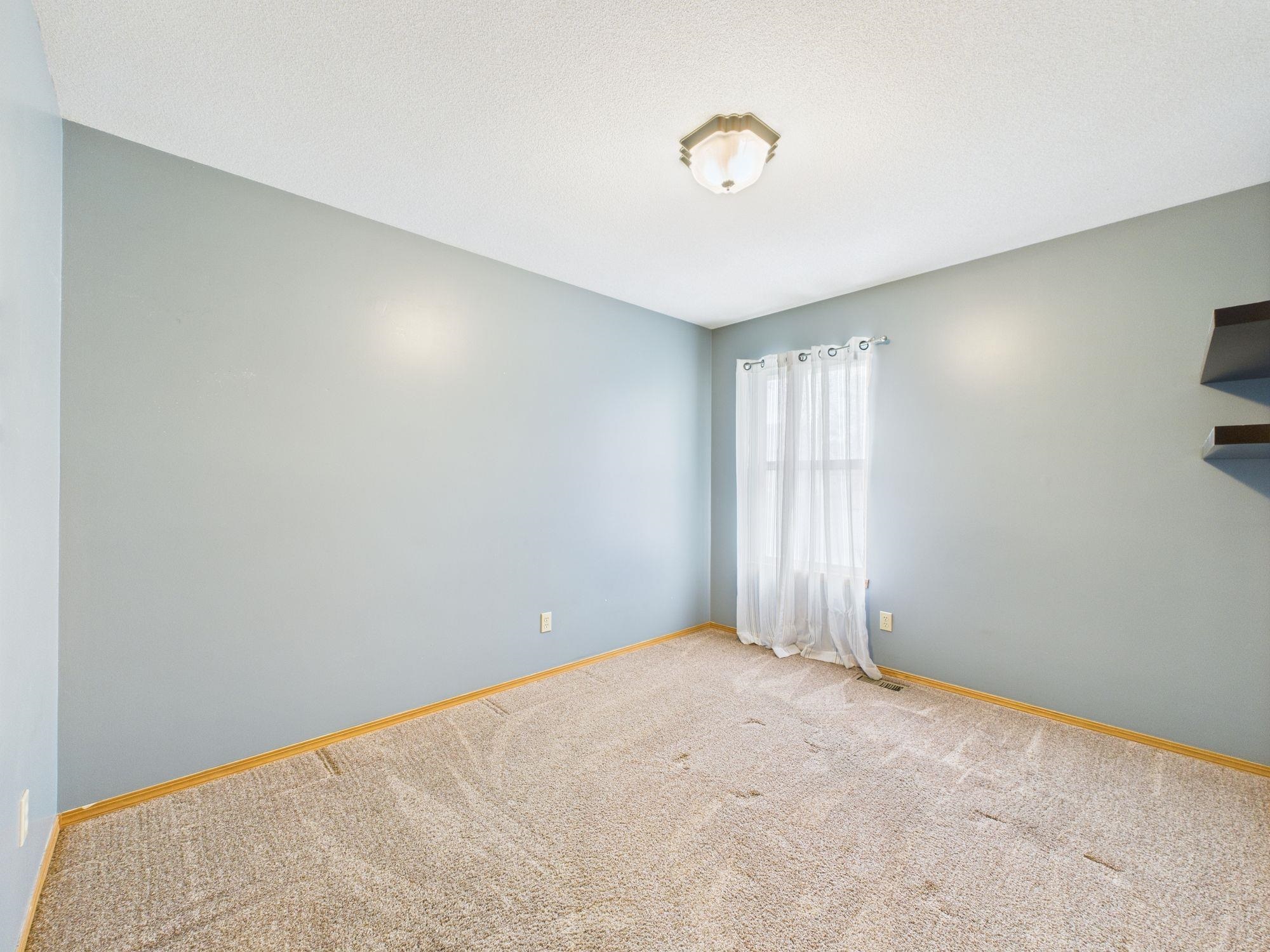 401 E Edinborough Circle Bentley KS 67016