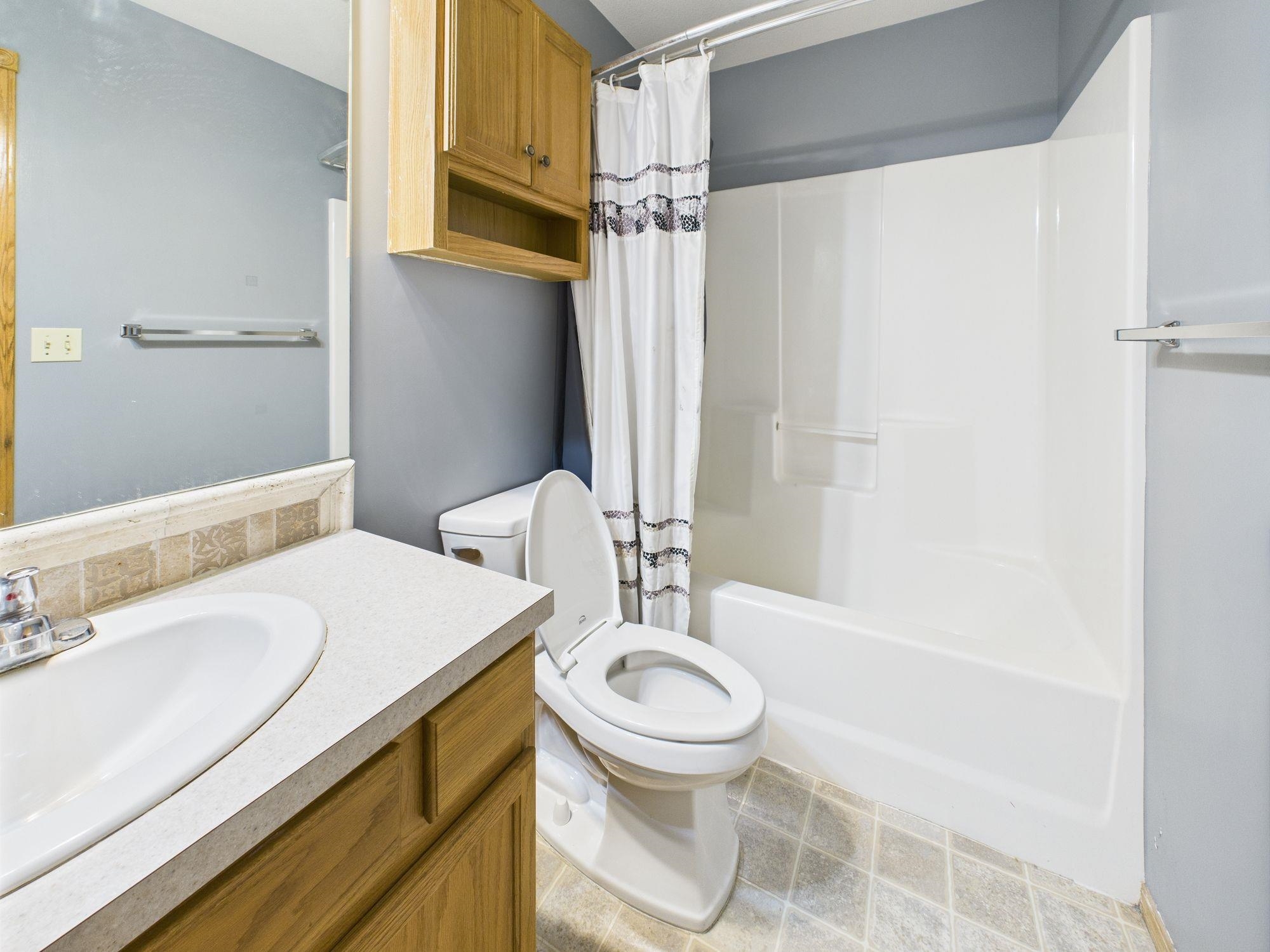 401 E Edinborough Circle Bentley KS 67016