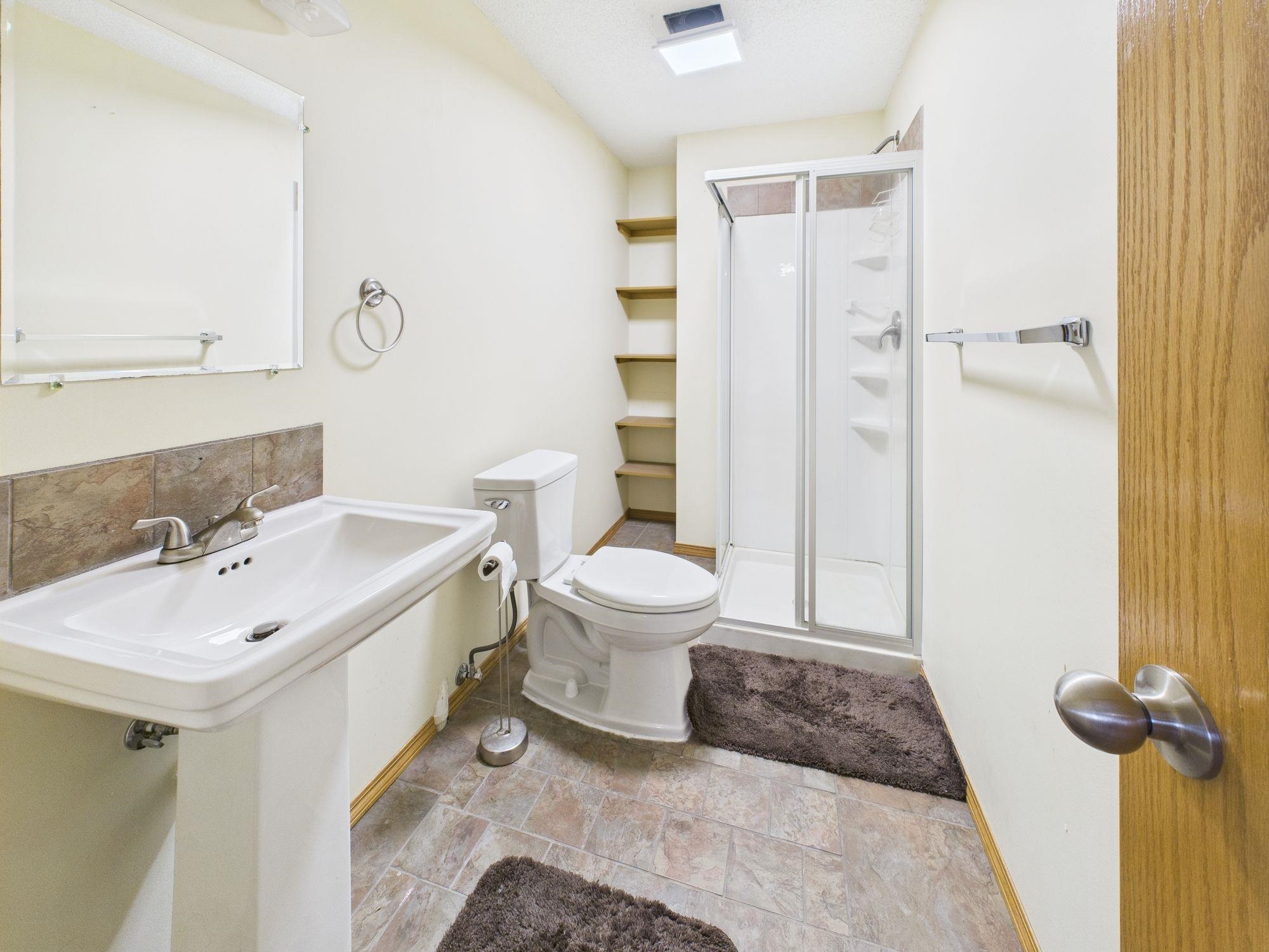 401 E Edinborough Circle Bentley KS 67016