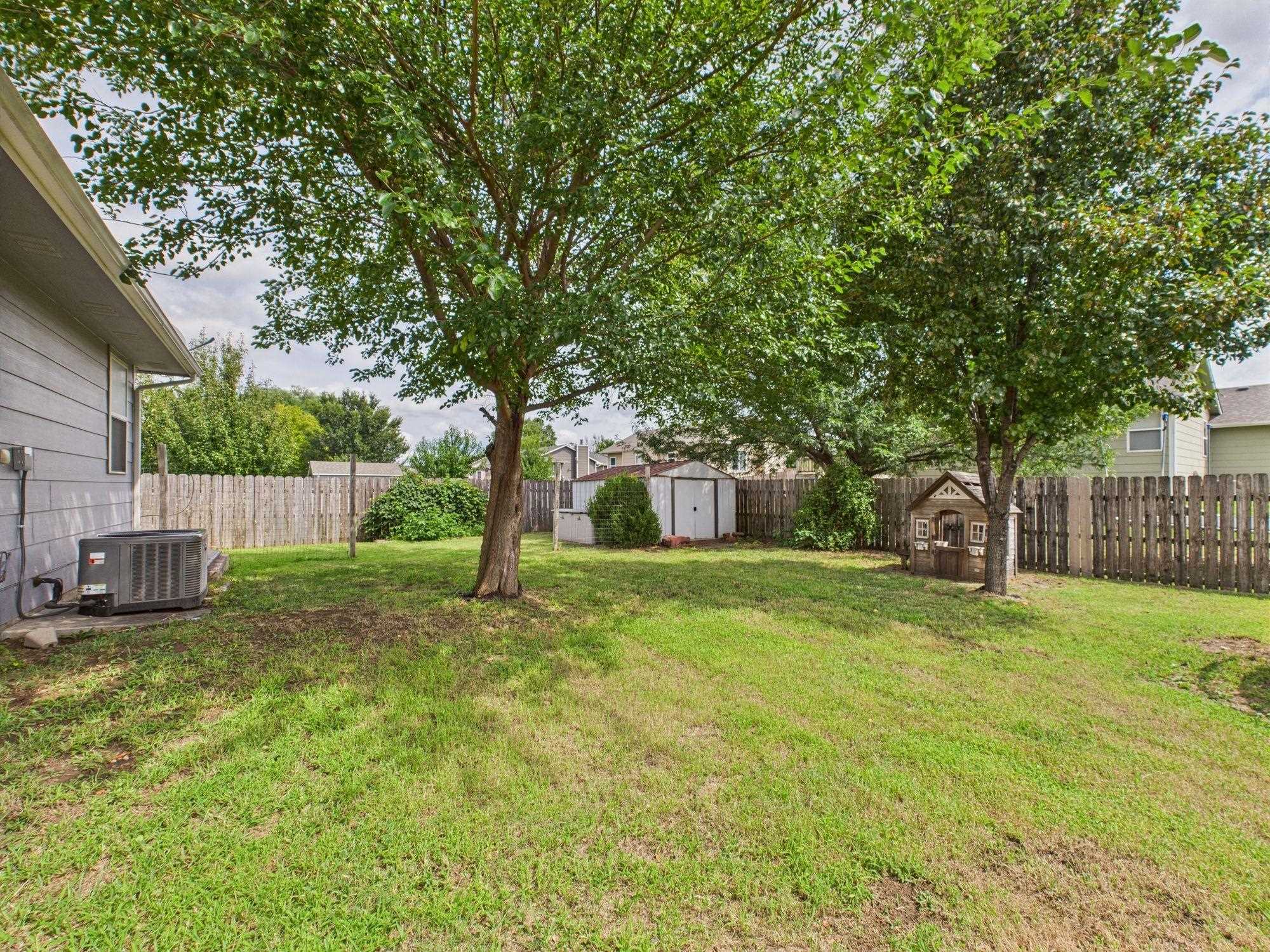 401 E Edinborough Circle Bentley KS 67016