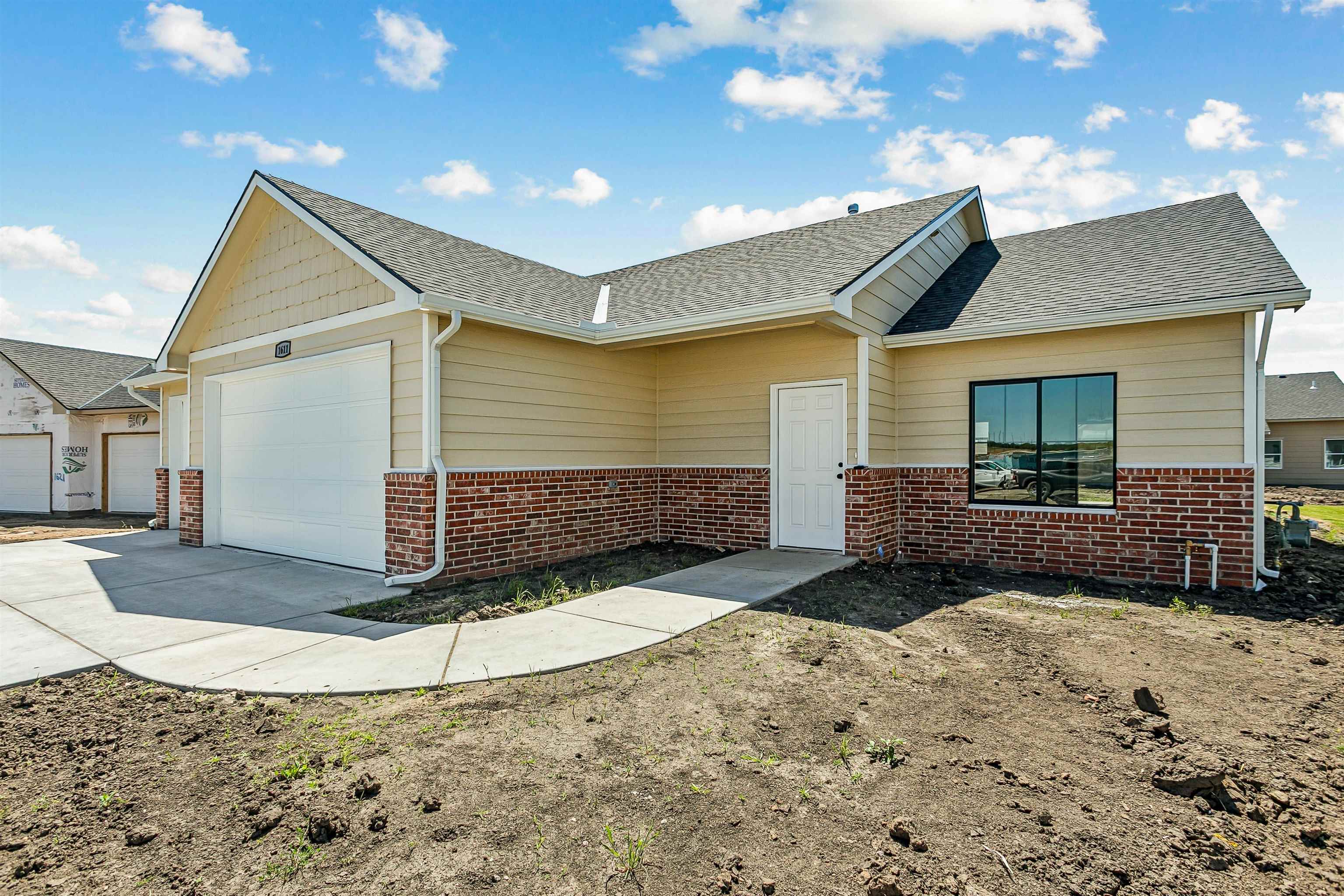 1611 Midway Court Valley Center KS 67147