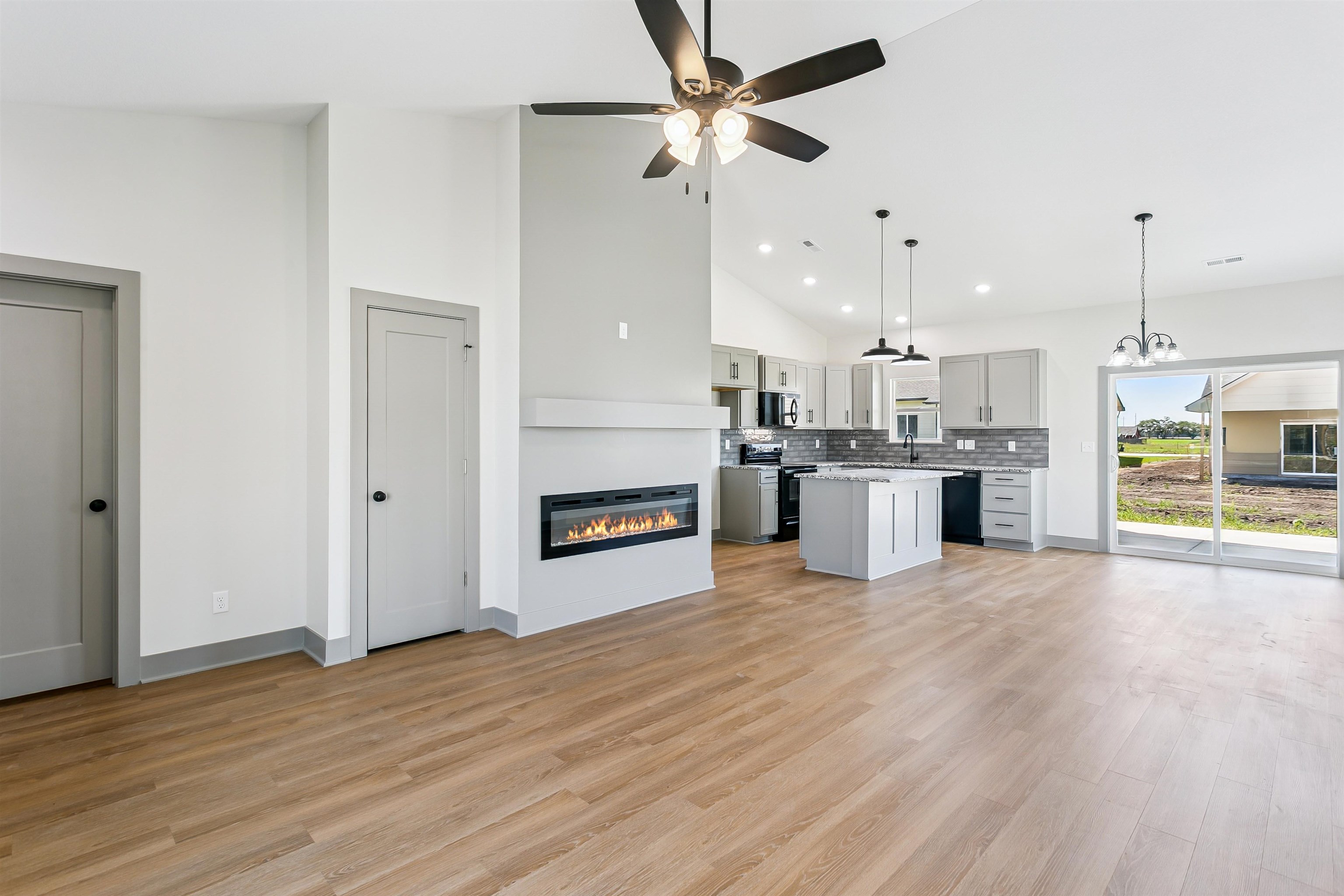 1611 Midway Court Valley Center KS 67147