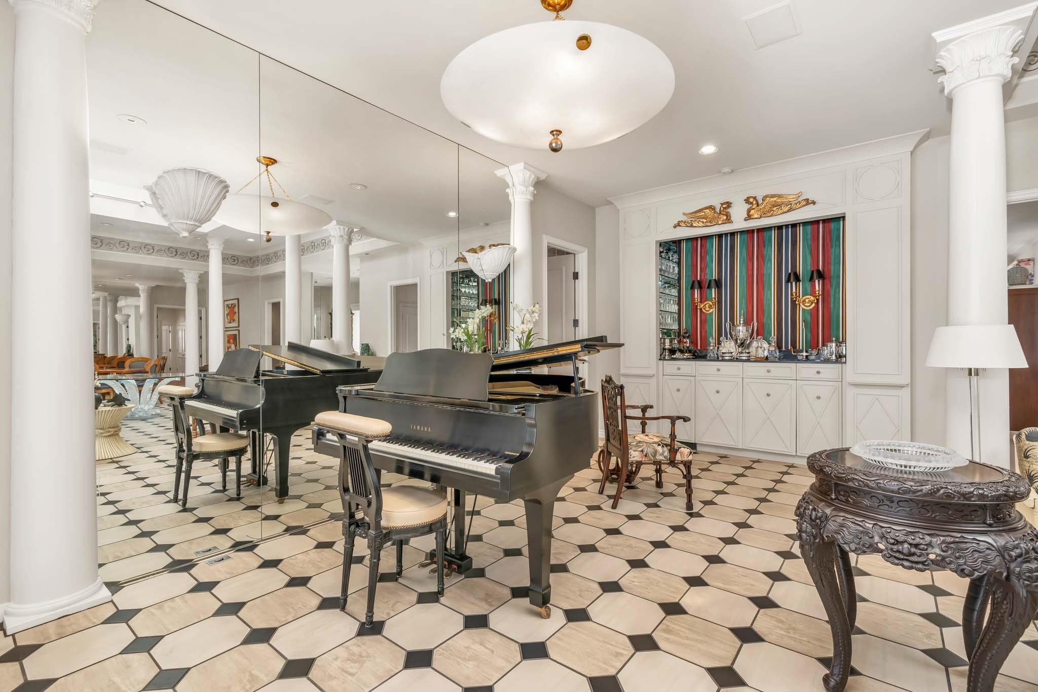 1440 N Gatewood Wichita KS 67206