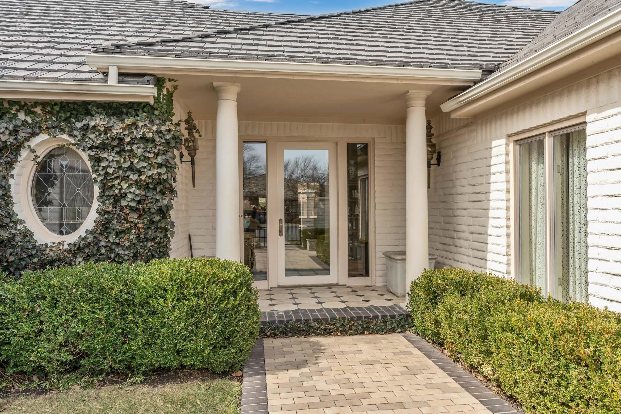 1440 N Gatewood Wichita KS 67206