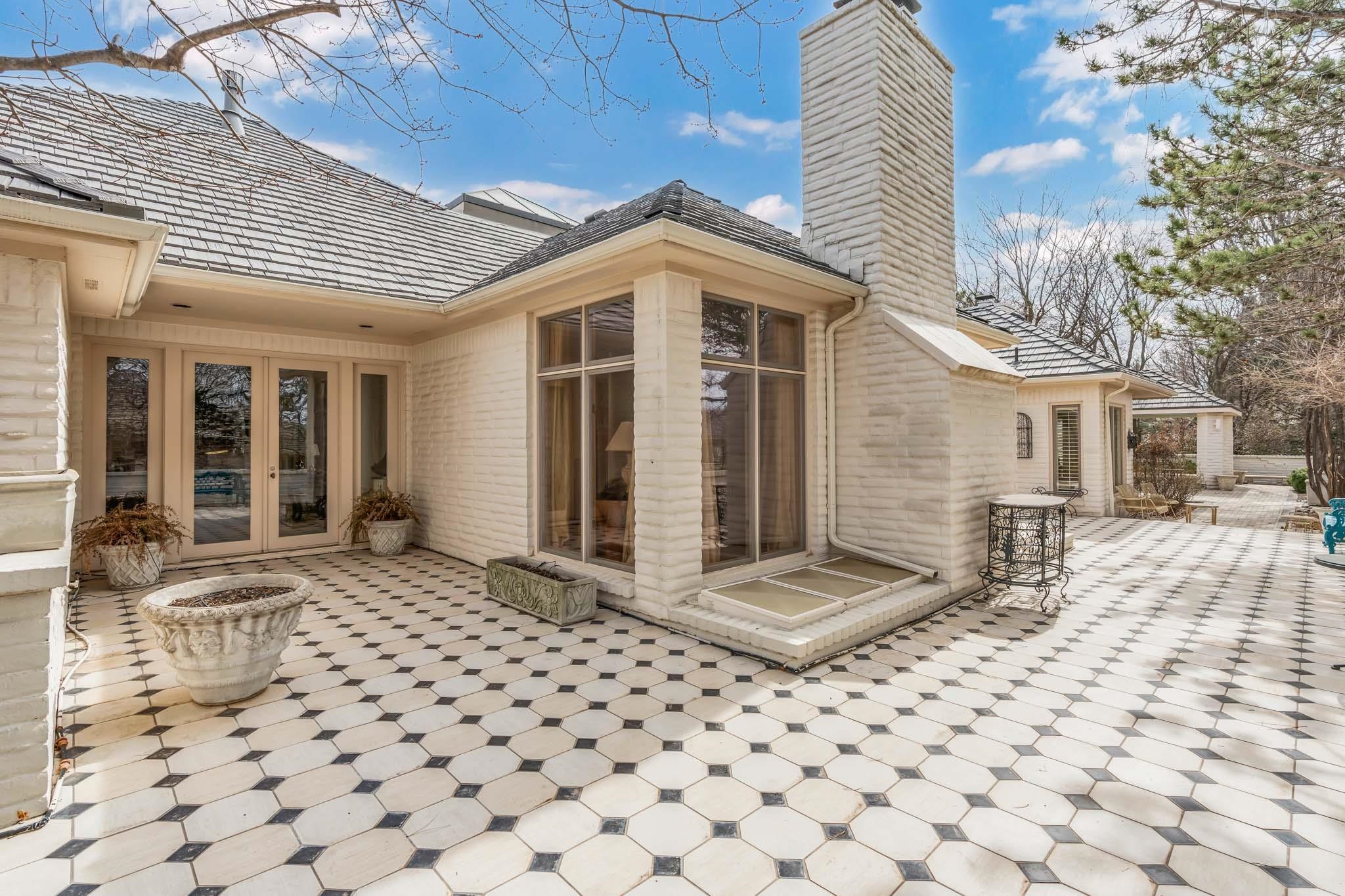 1440 N Gatewood Wichita KS 67206