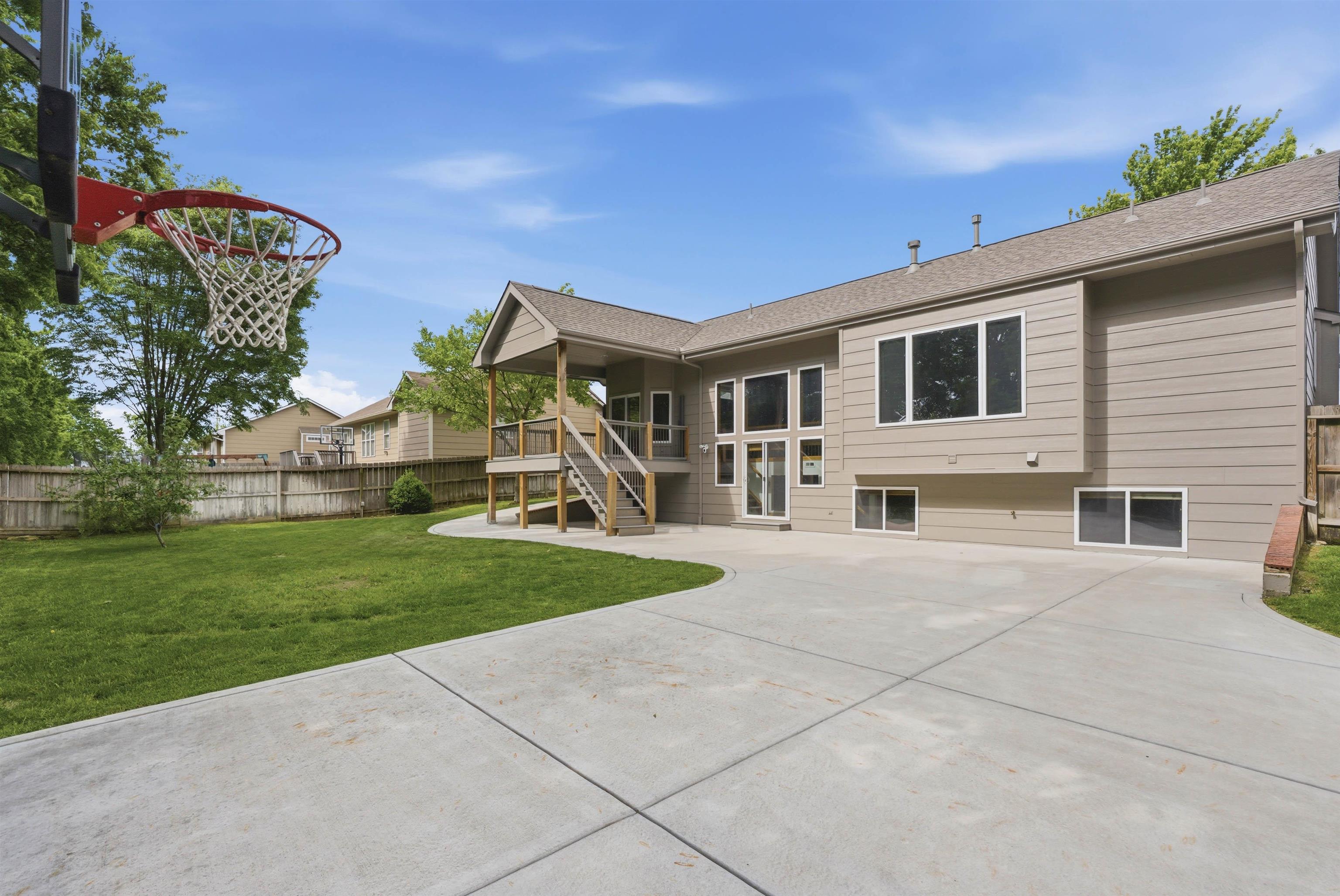 534 N Stonetree Andover KS 67002